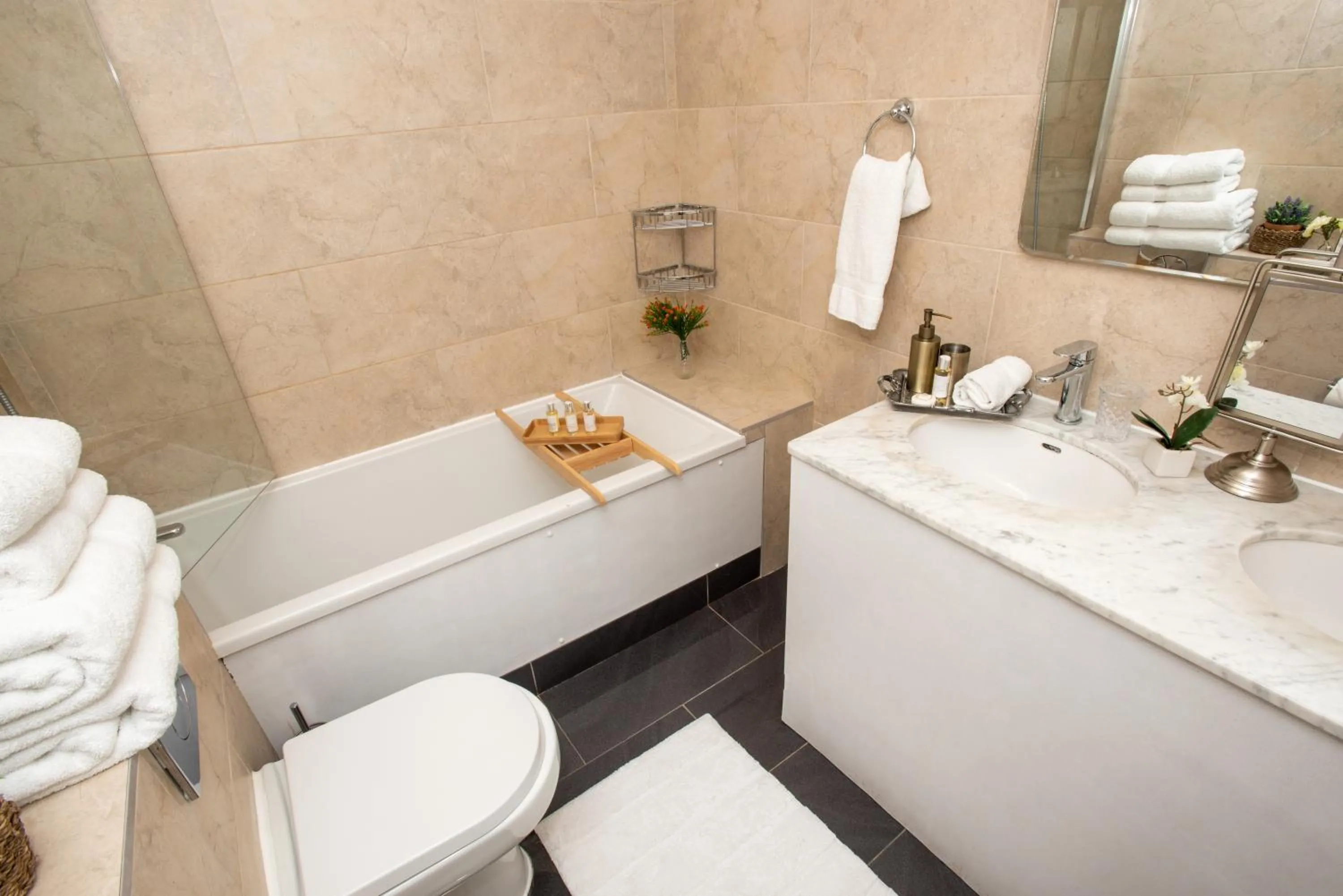 Bathroom in Park Lane Apartments - Clarges Street