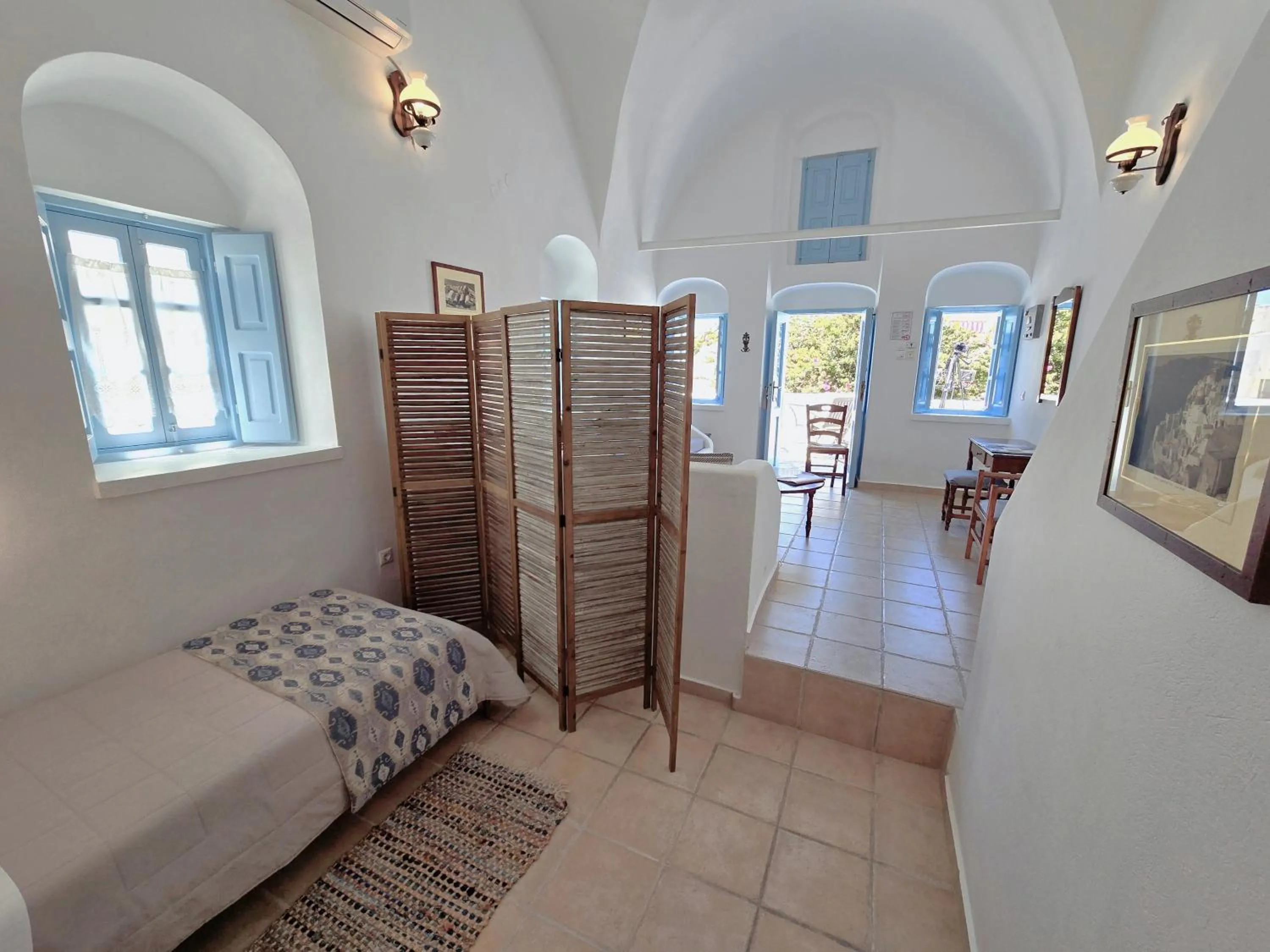 Bed in Aethrio Sunset Village - Oia