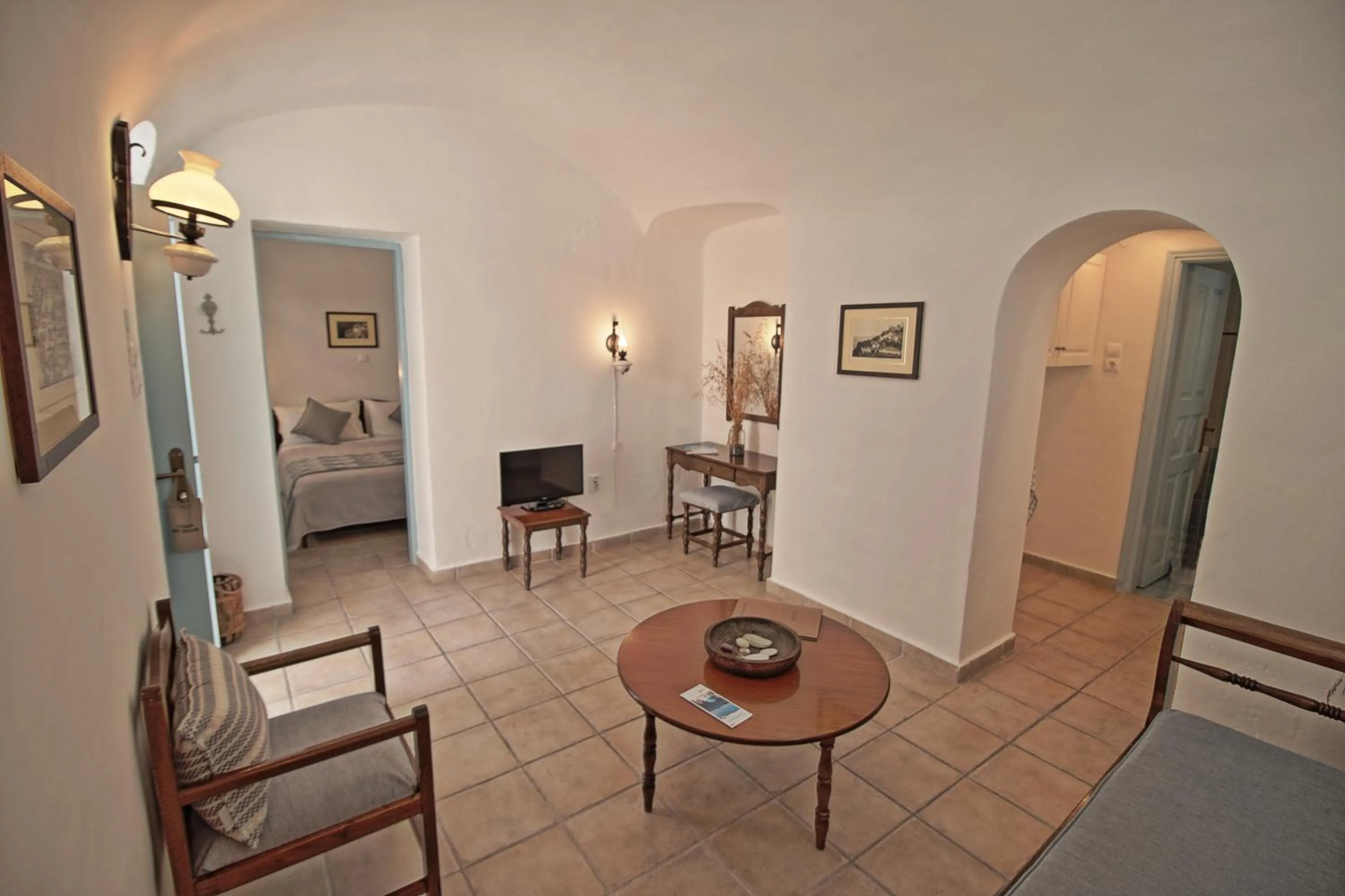 Bird's eye view in Aethrio Sunset Village - Oia