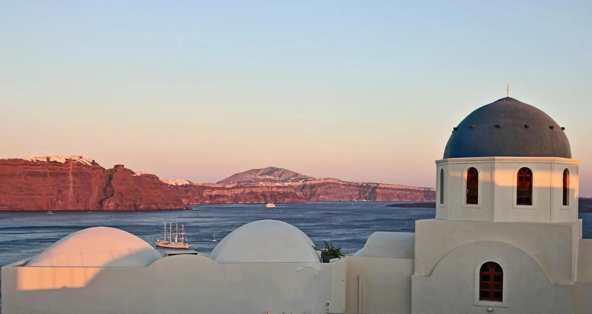 Property building in Aethrio Sunset Village - Oia