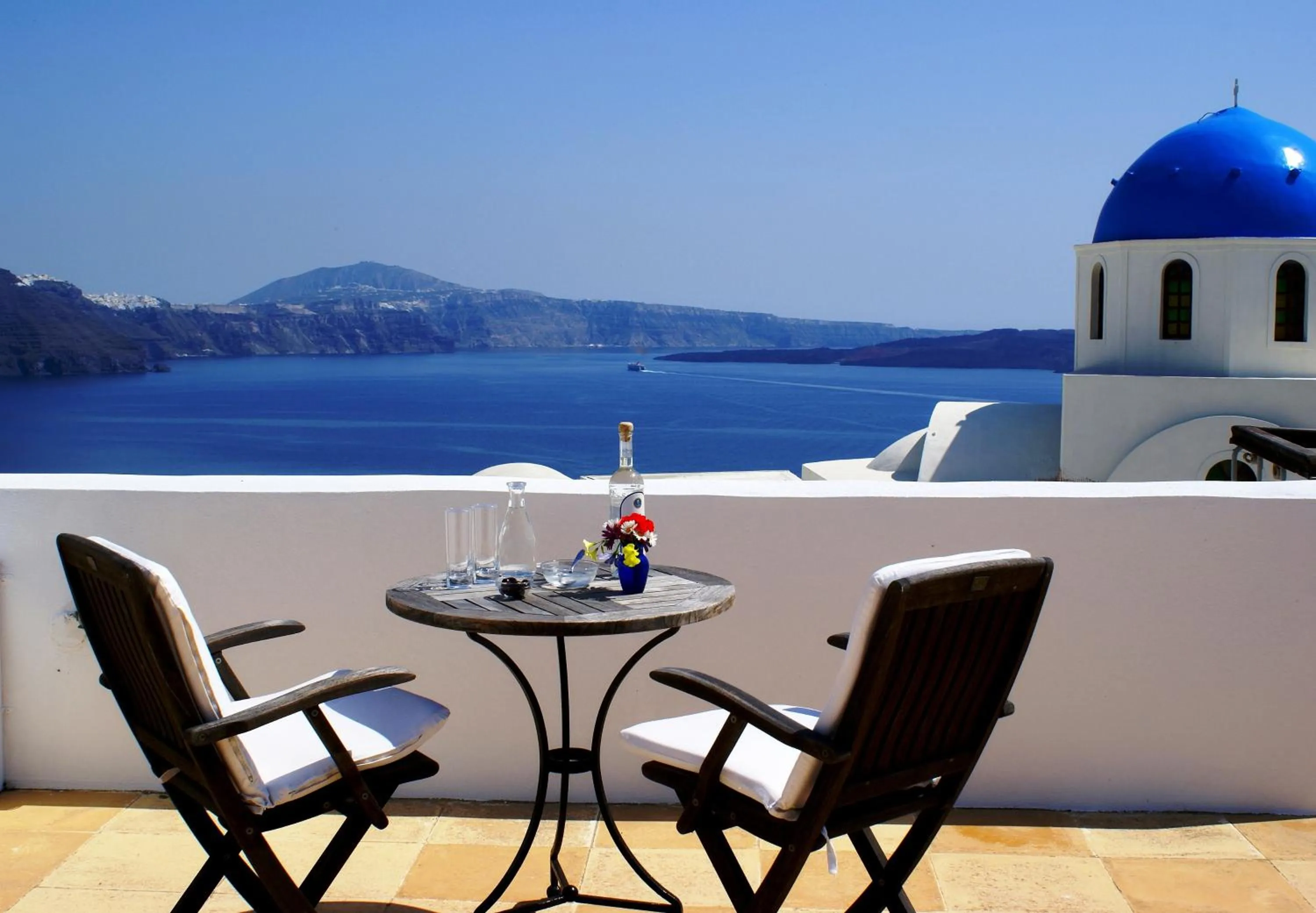 Day in Aethrio Sunset Village - Oia