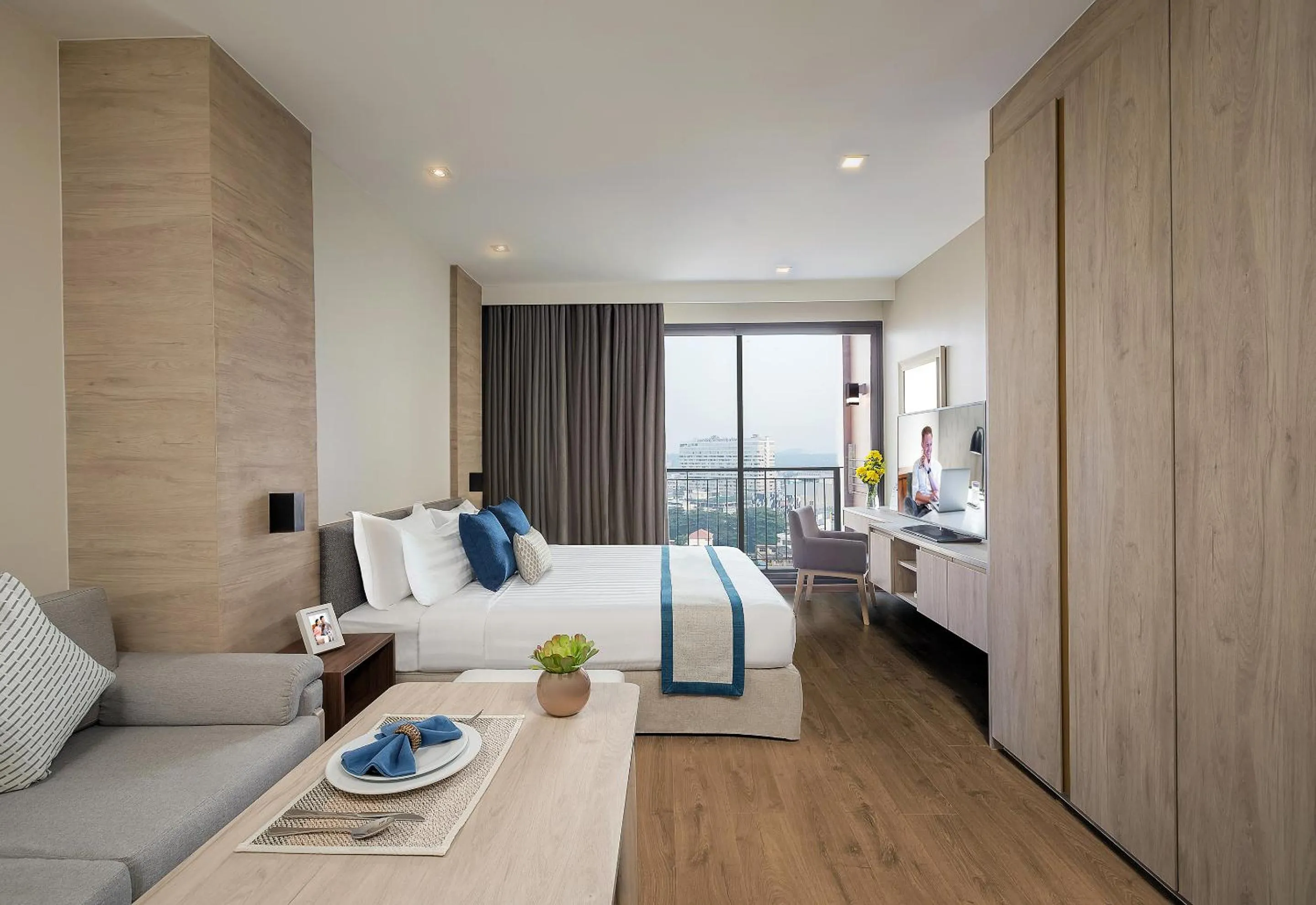 Photo of the whole room, Bed in Somerset Harbourview Sri Racha