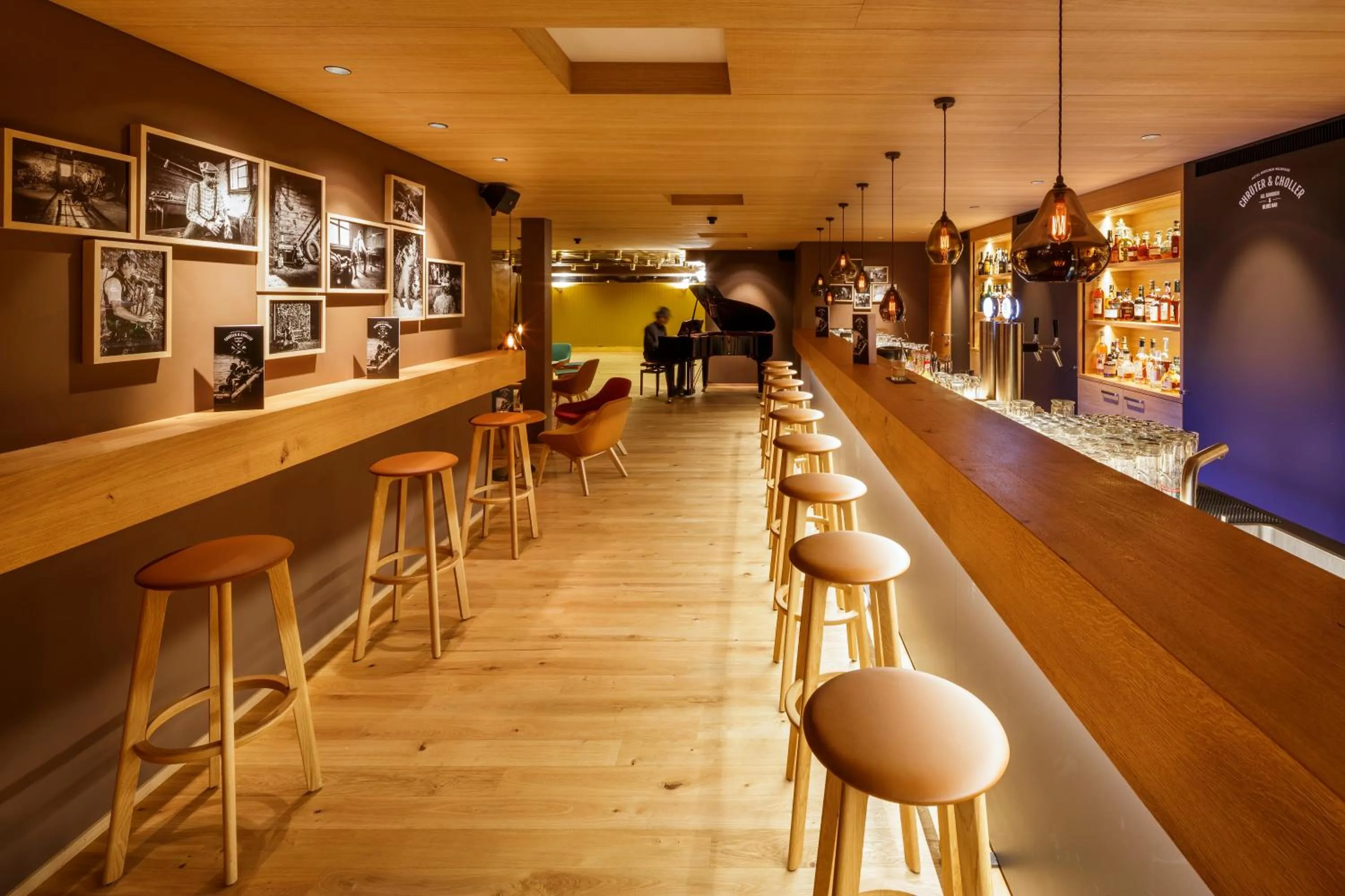 Lounge or bar in Hirschen Guesthouse - Village Hotel