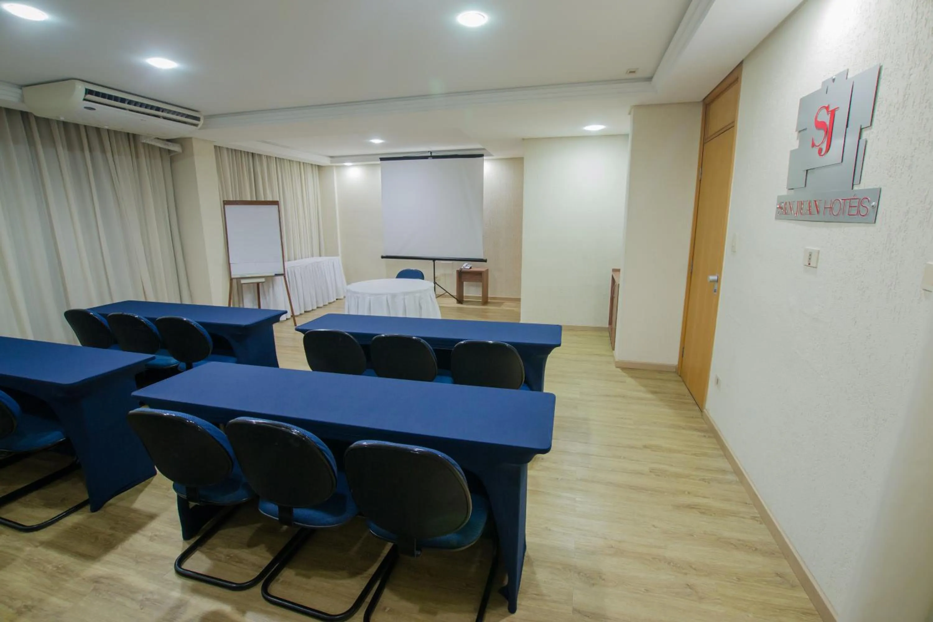 Business facilities in SJ Royal - San Juan Curitiba