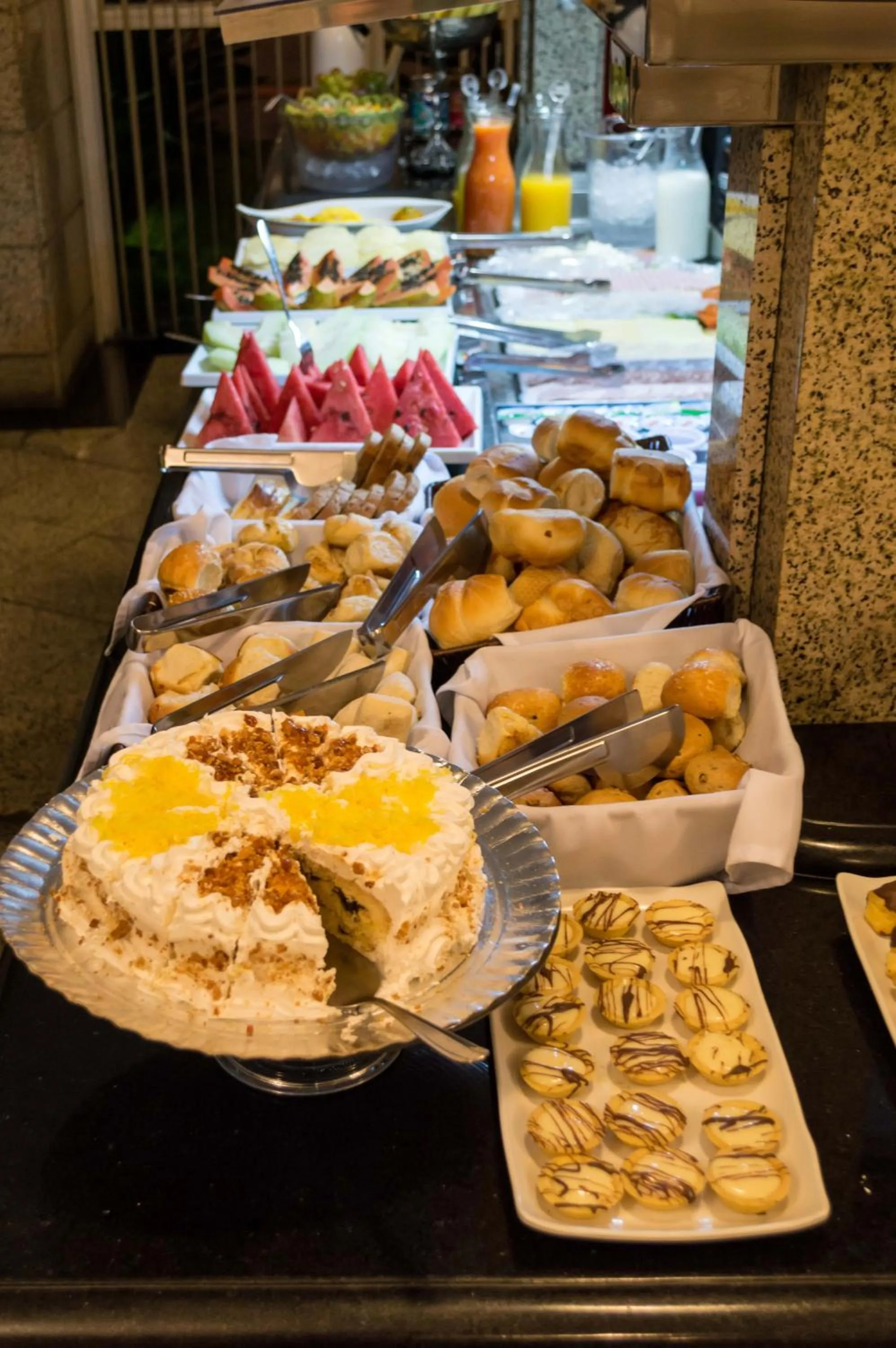 Food and drinks in SJ Royal - San Juan Curitiba