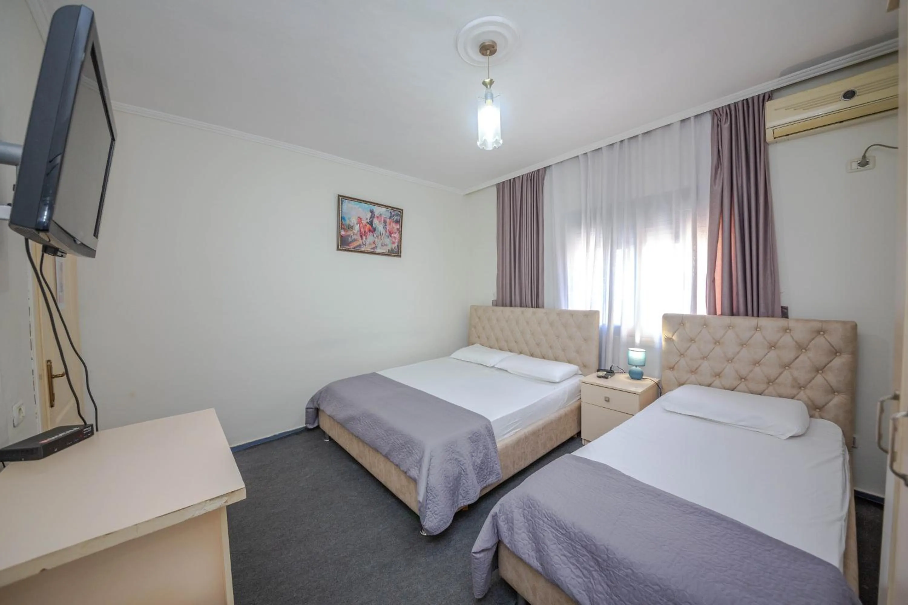 Bedroom, Bed in Hotel 3A