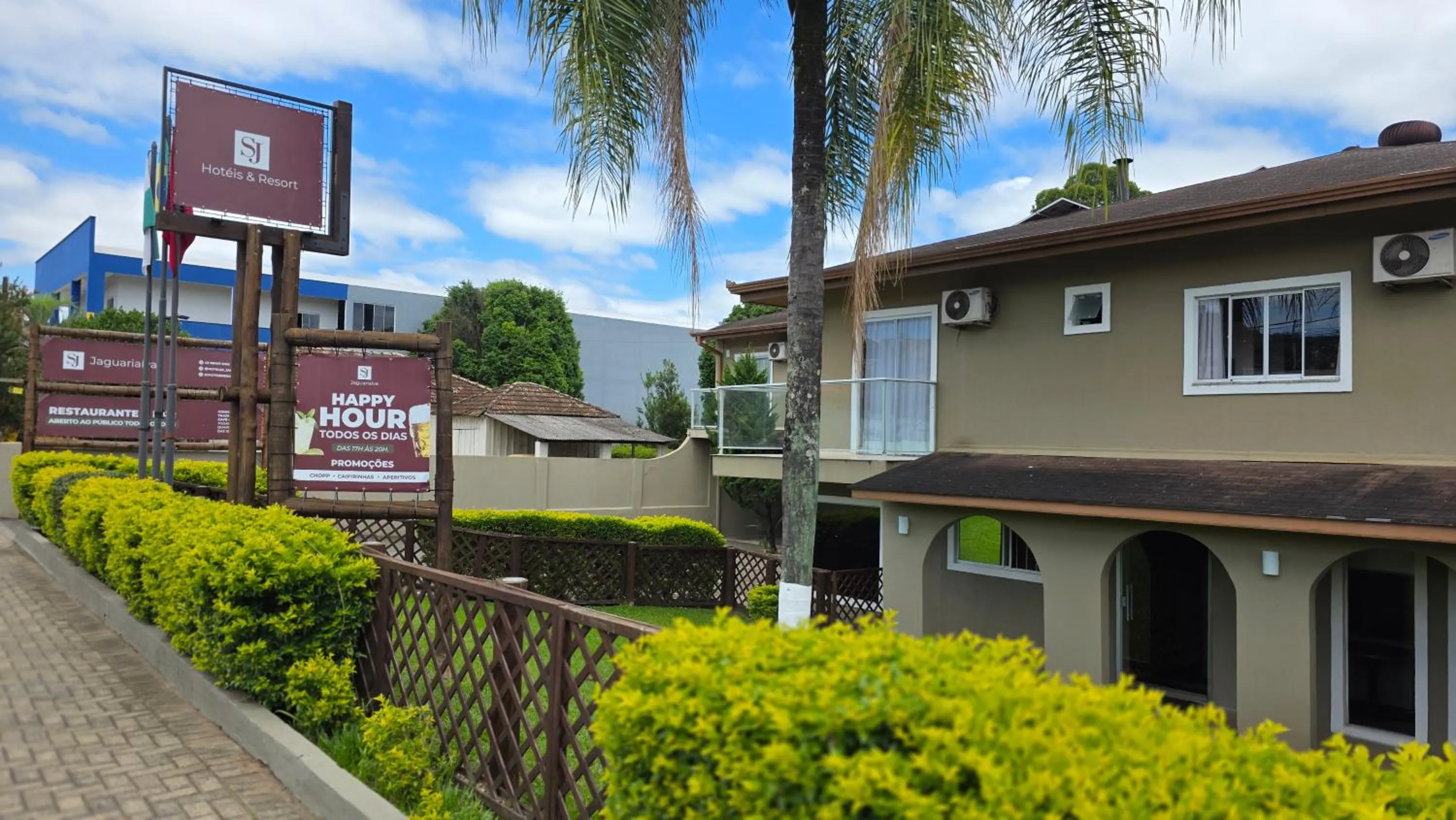 Facade/entrance in SJ Jaguariaíva - San Juan Jaguariaíva