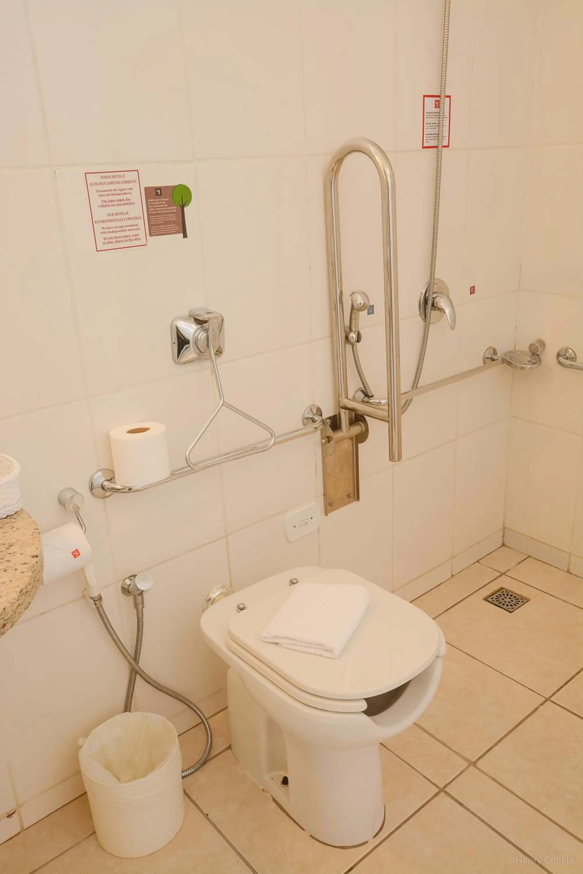 Shower in SJ Jaguariaíva - San Juan Jaguariaíva