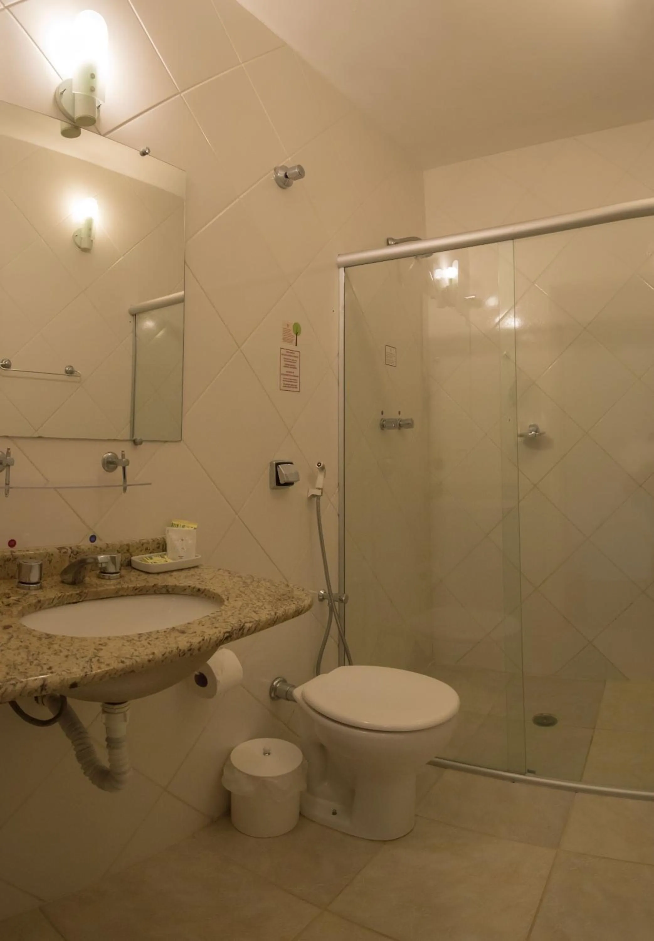 Toilet in SJ Jaguariaíva - San Juan Jaguariaíva