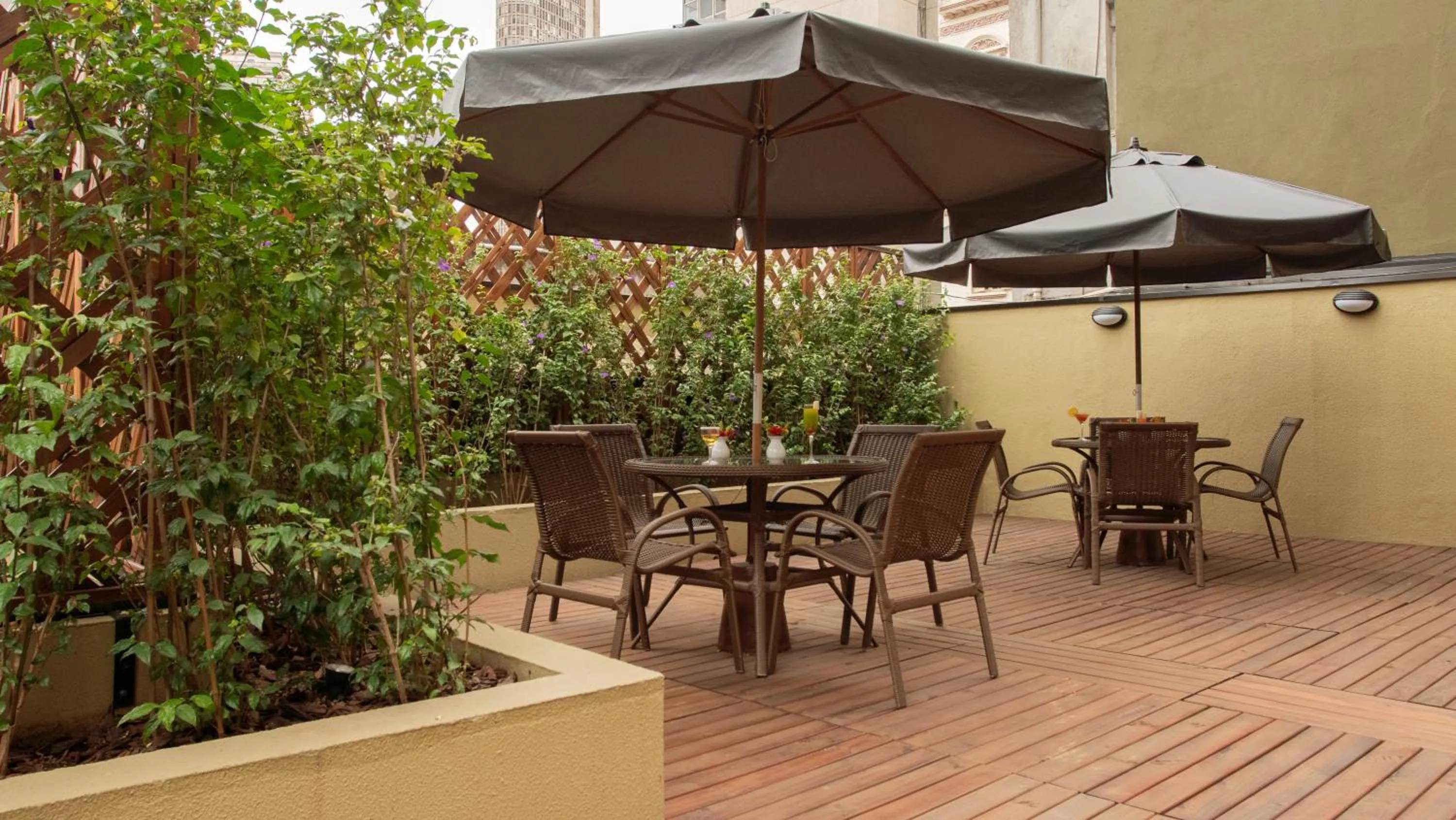 Patio in SJ Business - San Juan São Paulo