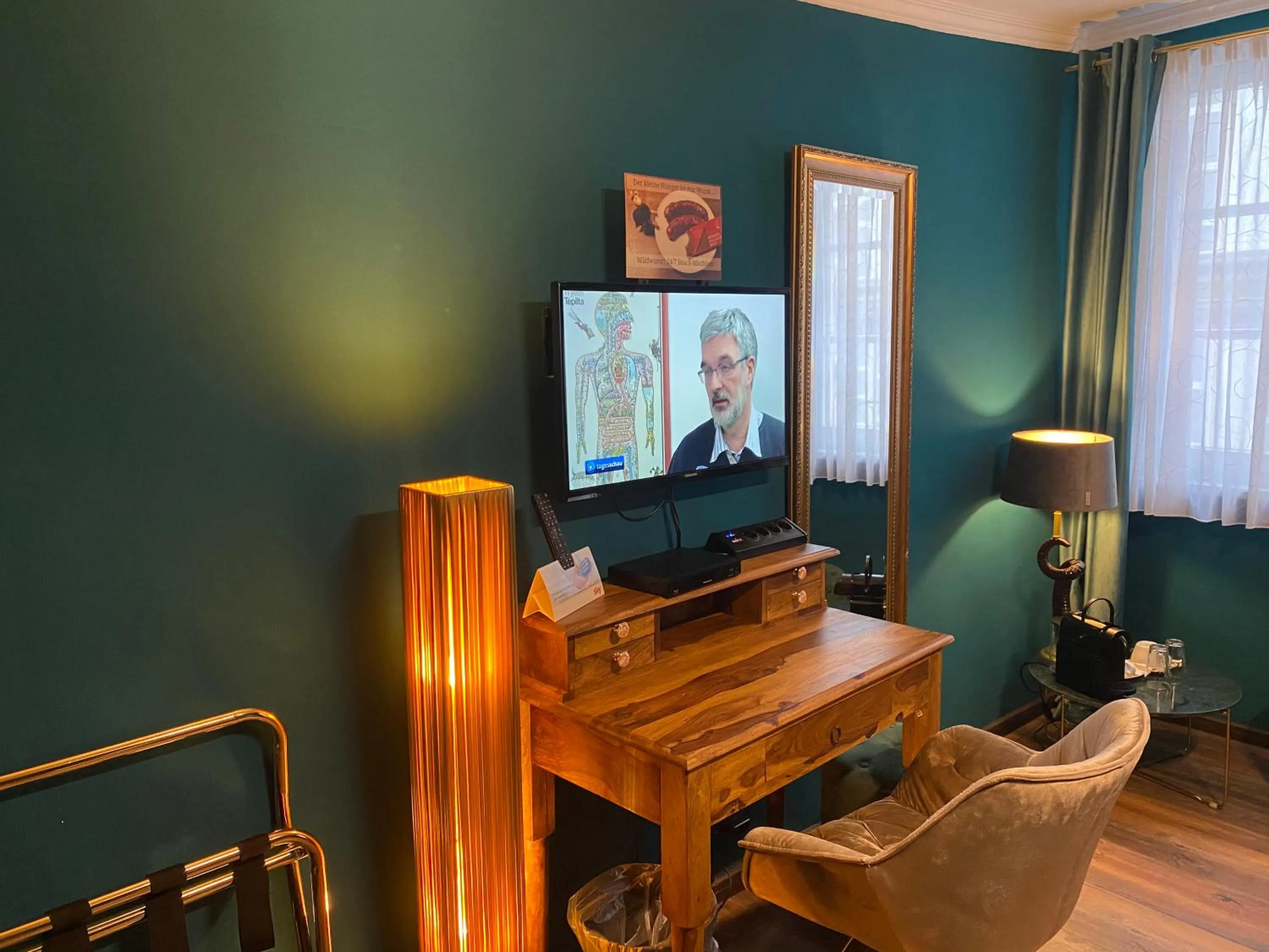 TV and multimedia in Boutique Hotel & Bio Wirtshaus Schwarzer Bock