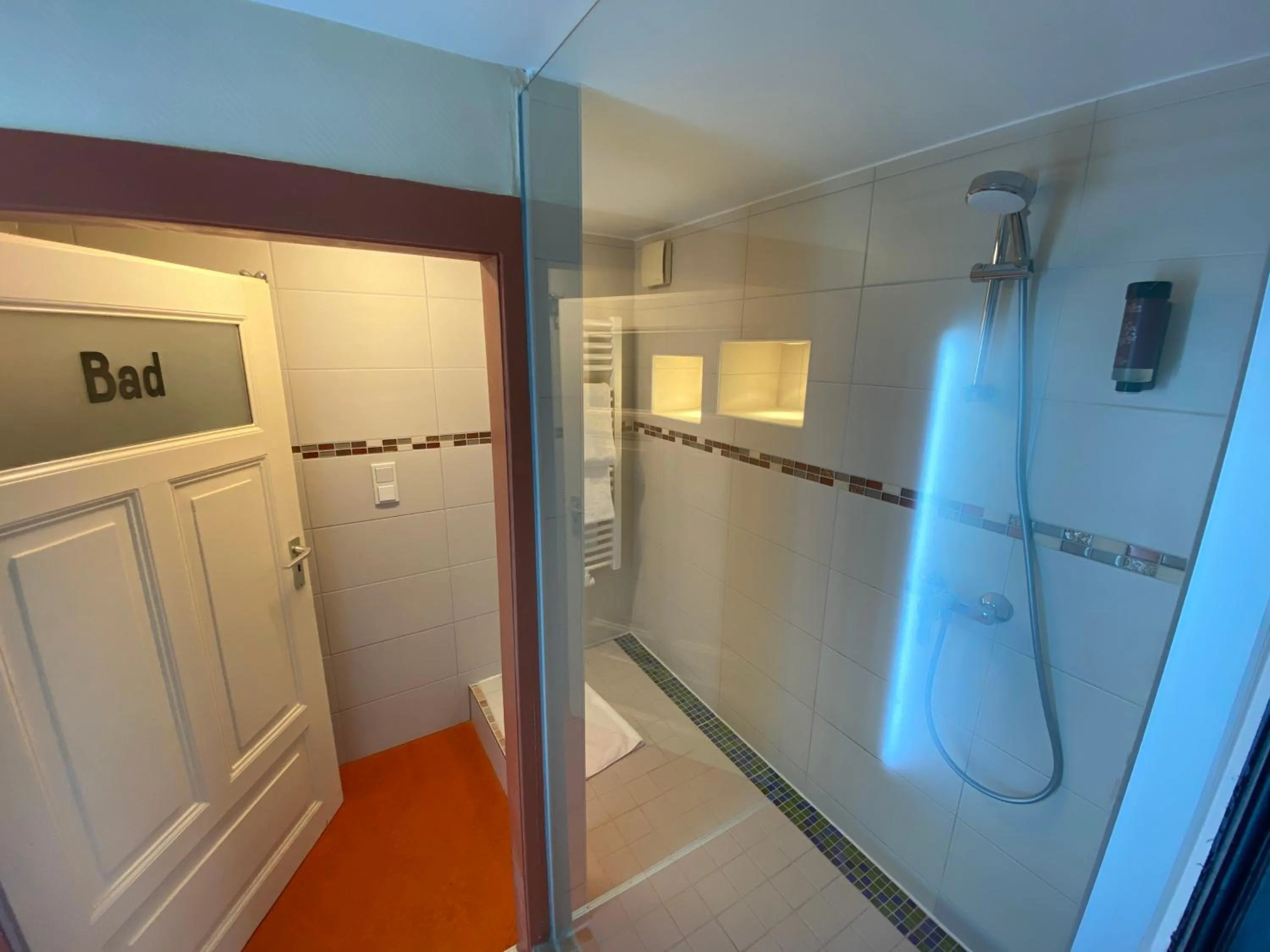 Shower in Boutique Hotel & Bio Wirtshaus Schwarzer Bock