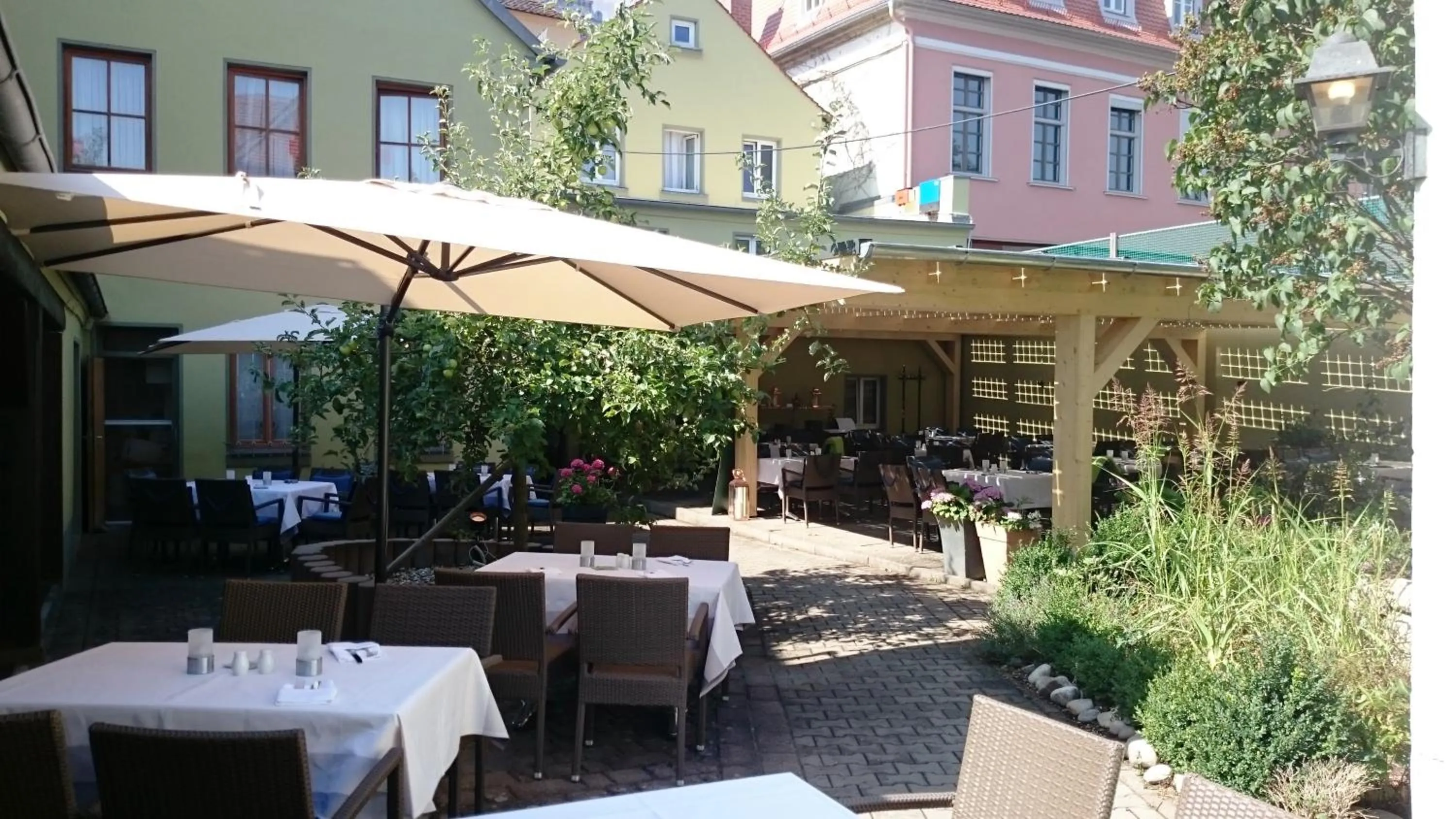 Patio in Boutique Hotel & Bio Wirtshaus Schwarzer Bock