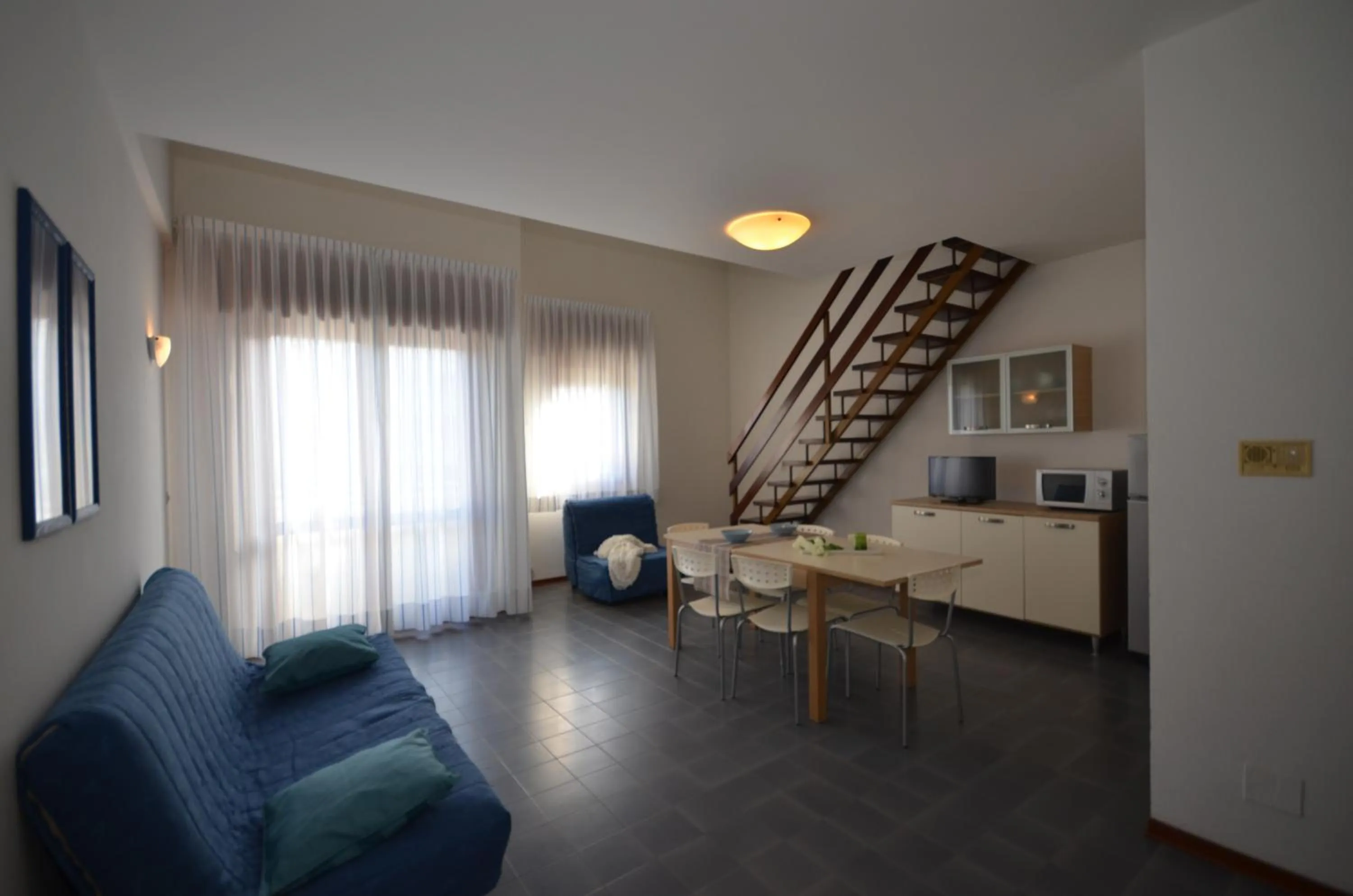 TV and multimedia in Appartamenti Marina Grande