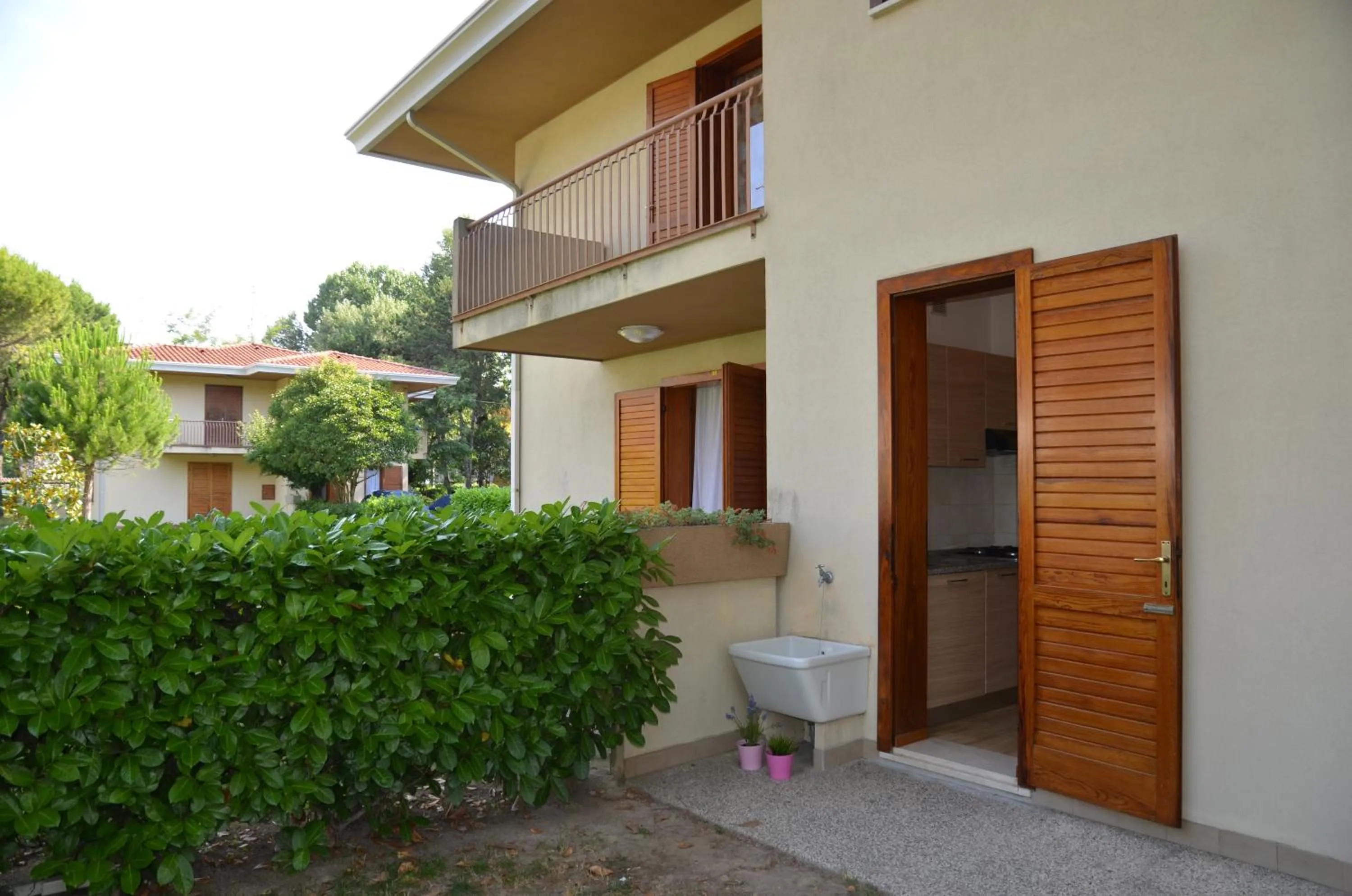 Property building in Ville Carla e Caterina