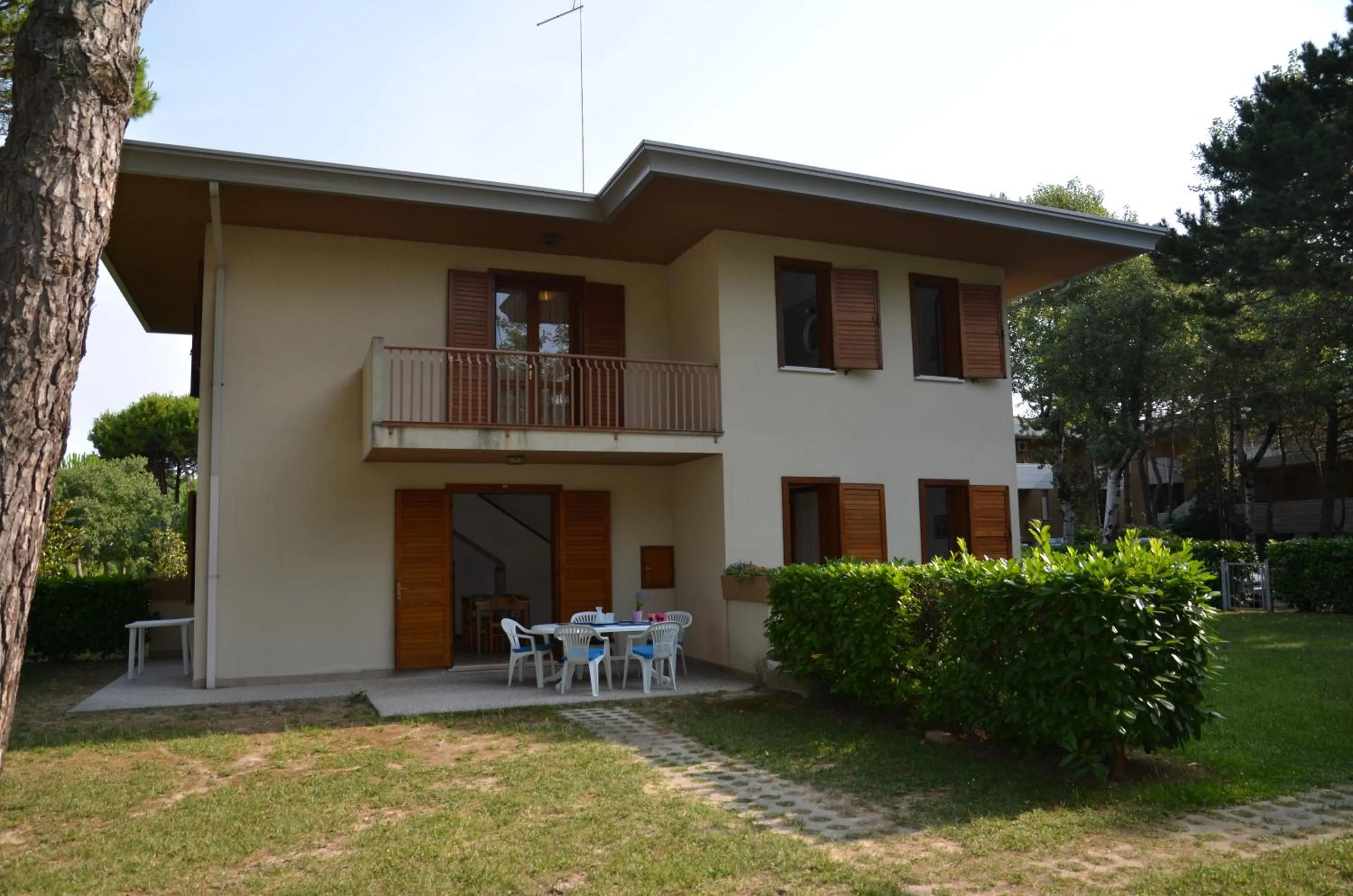 Property building in Ville Carla e Caterina