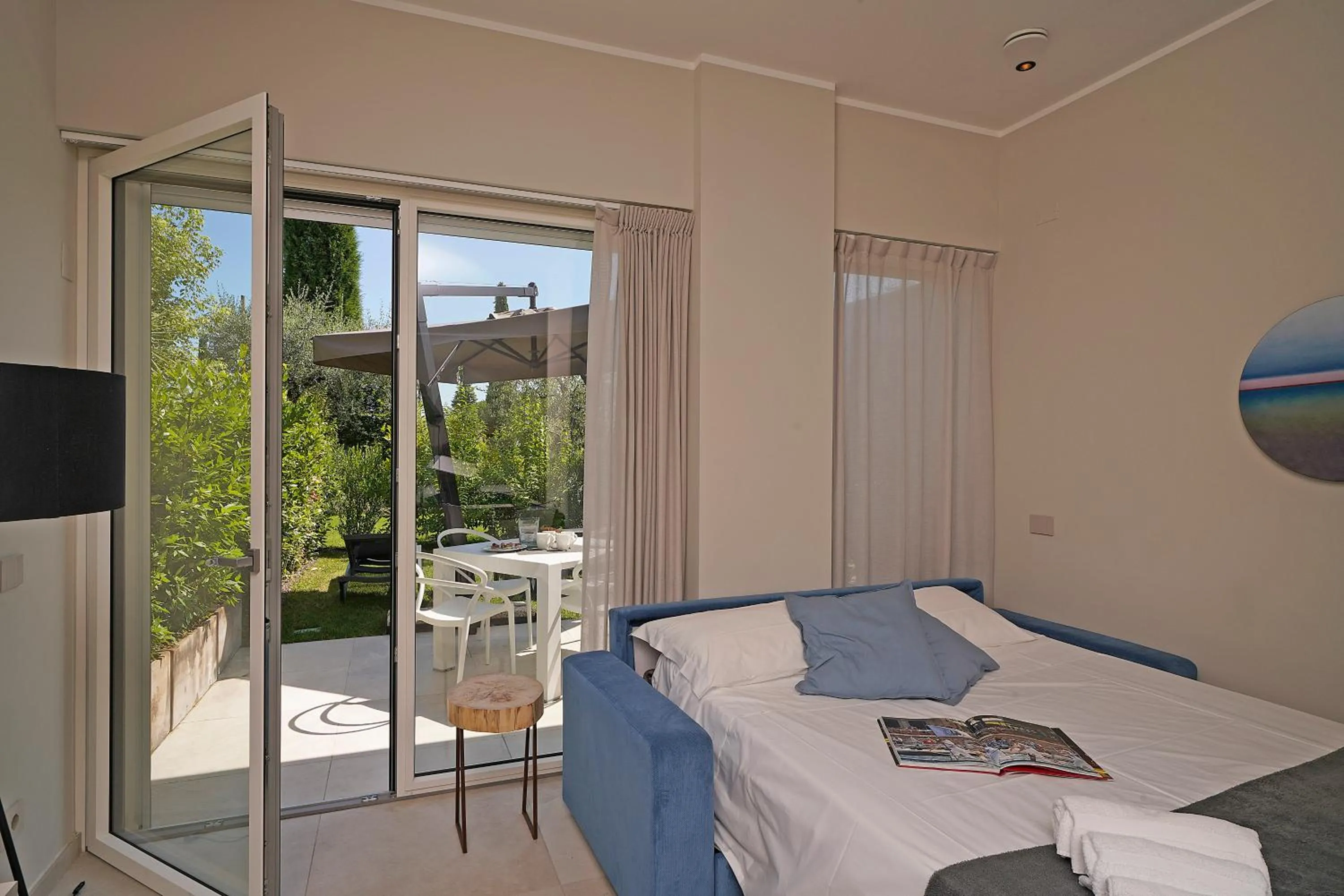 Living room, Bed in Lamasu RioVerde - Lago di Garda