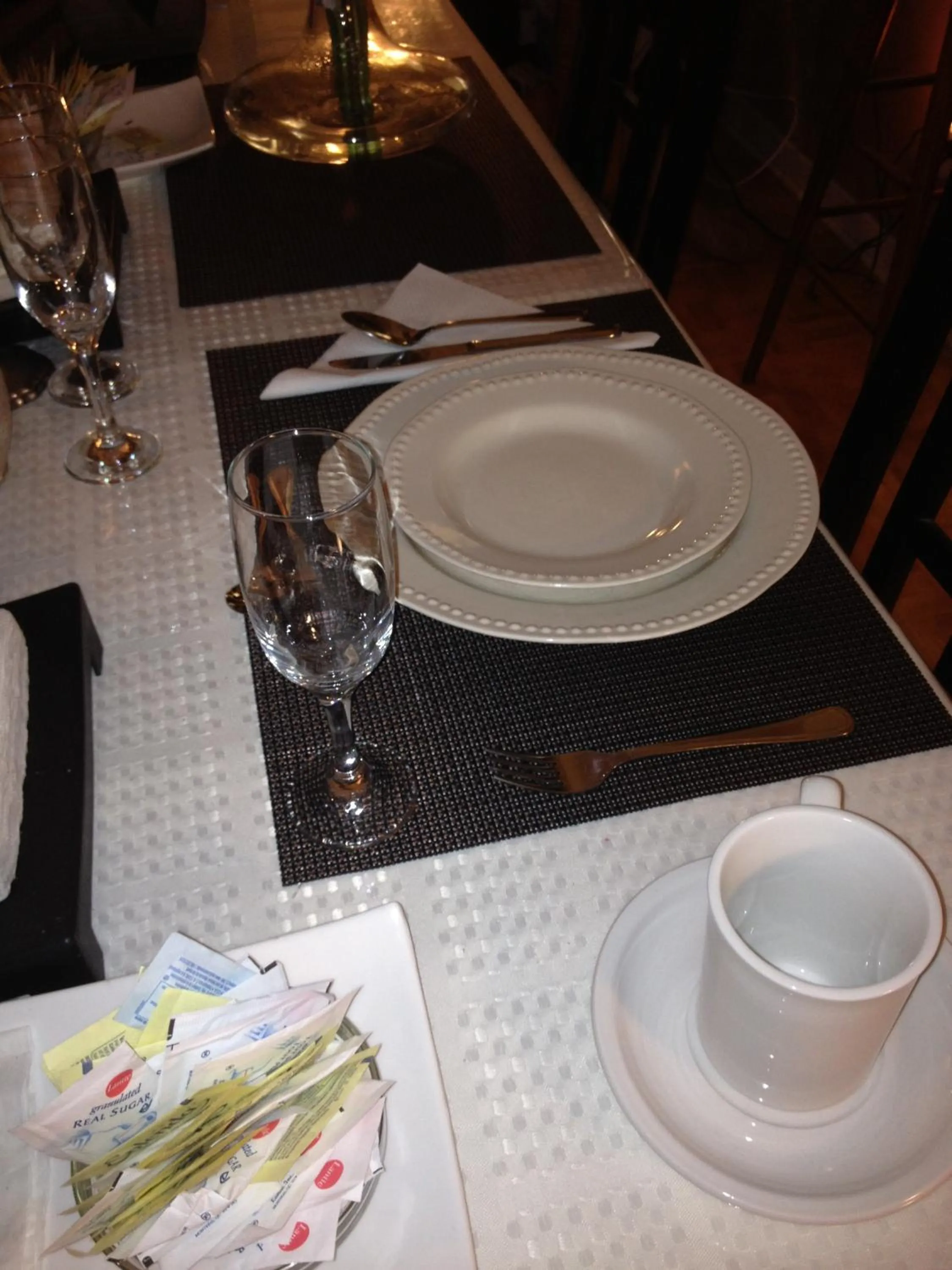 Restaurant/places to eat in Repos & Manna Downtown Montréal