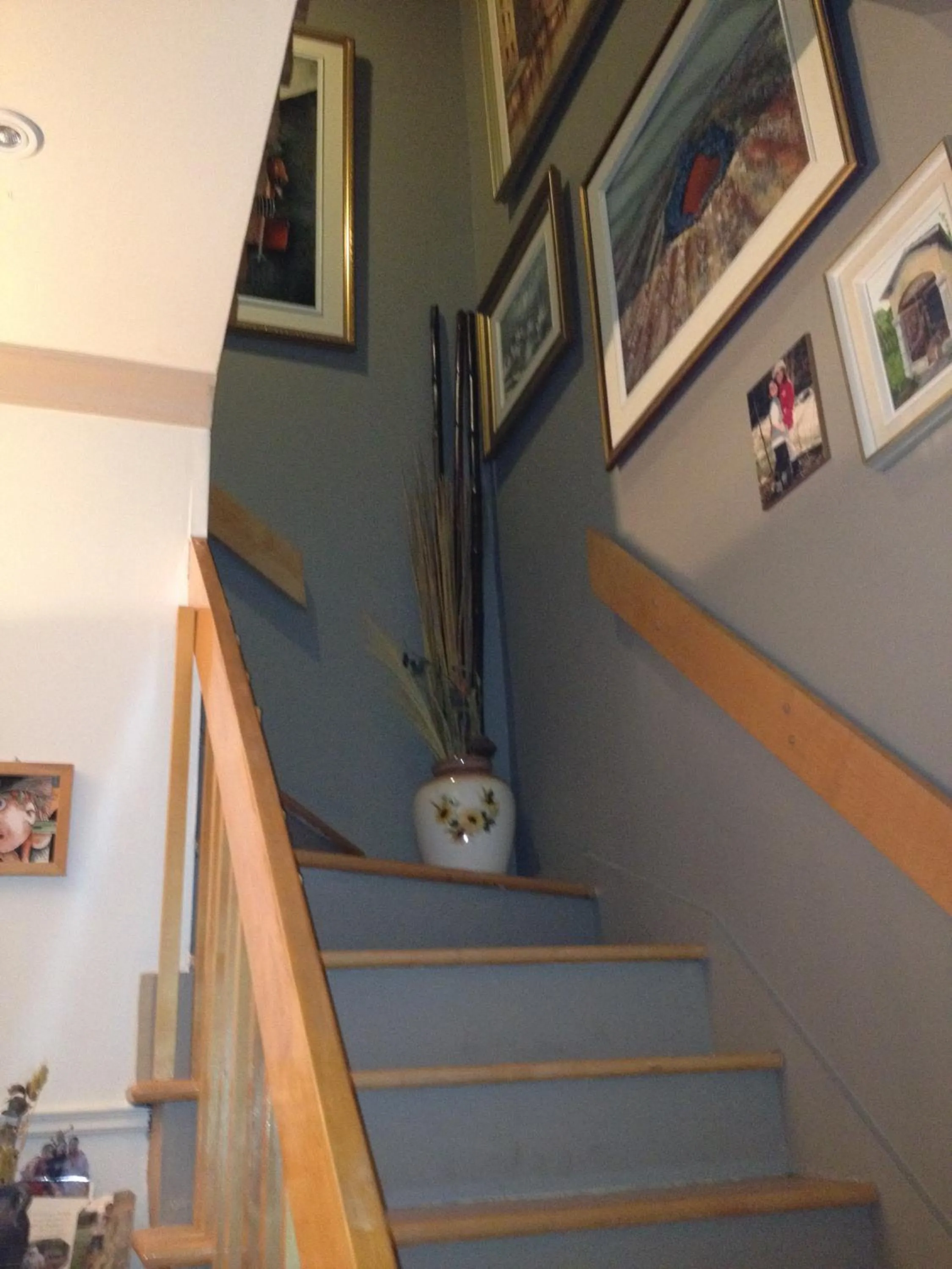 Decorative detail in Repos & Manna Downtown Montréal