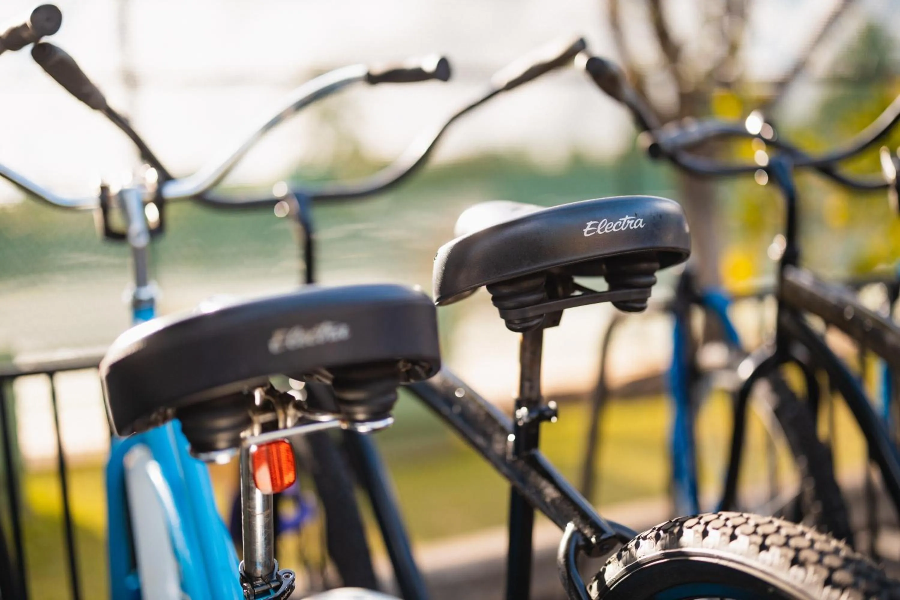 Cycling in The Cliffs at Princeville