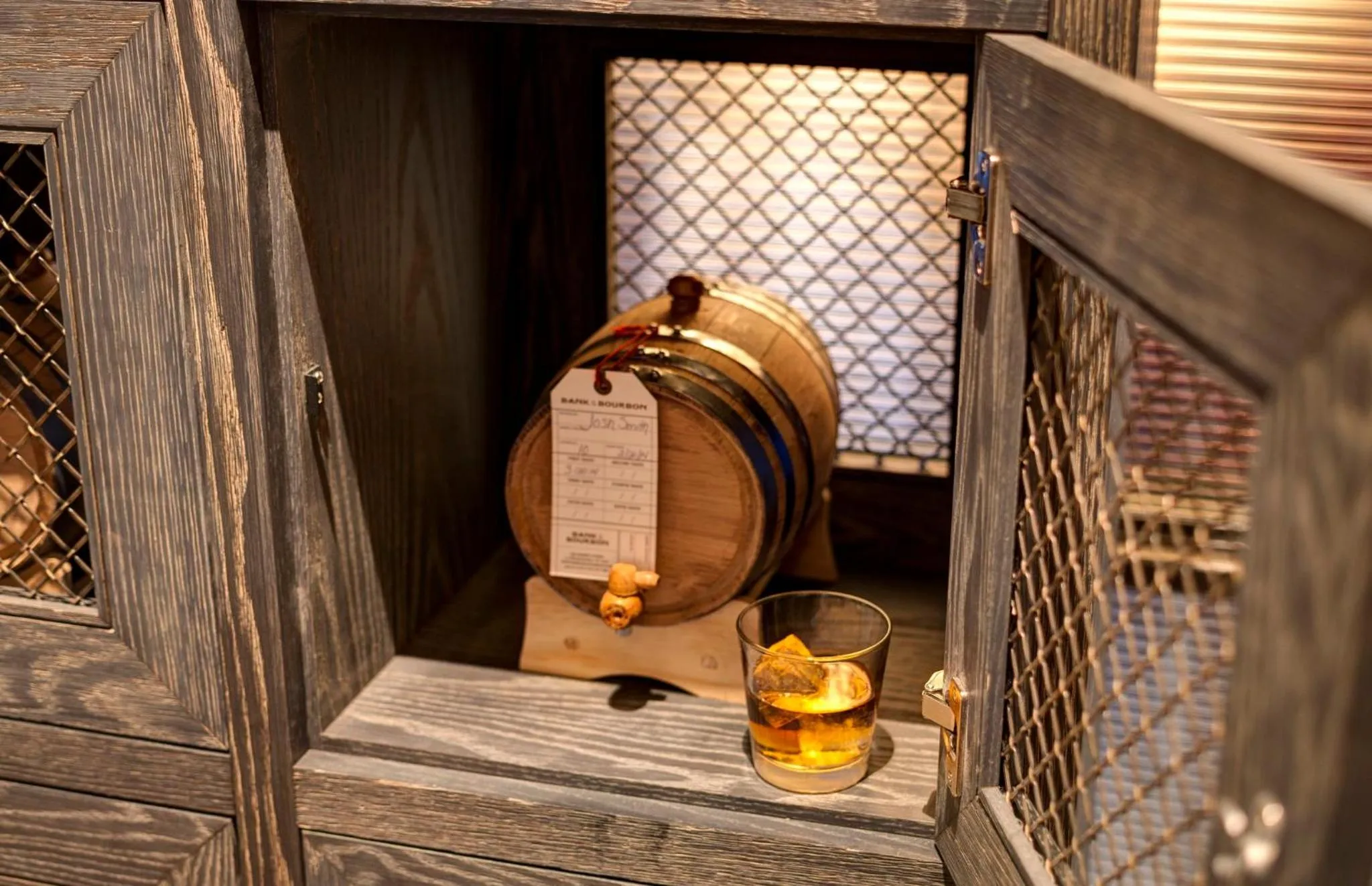 Restaurant/places to eat in Loews Philadelphia Hotel