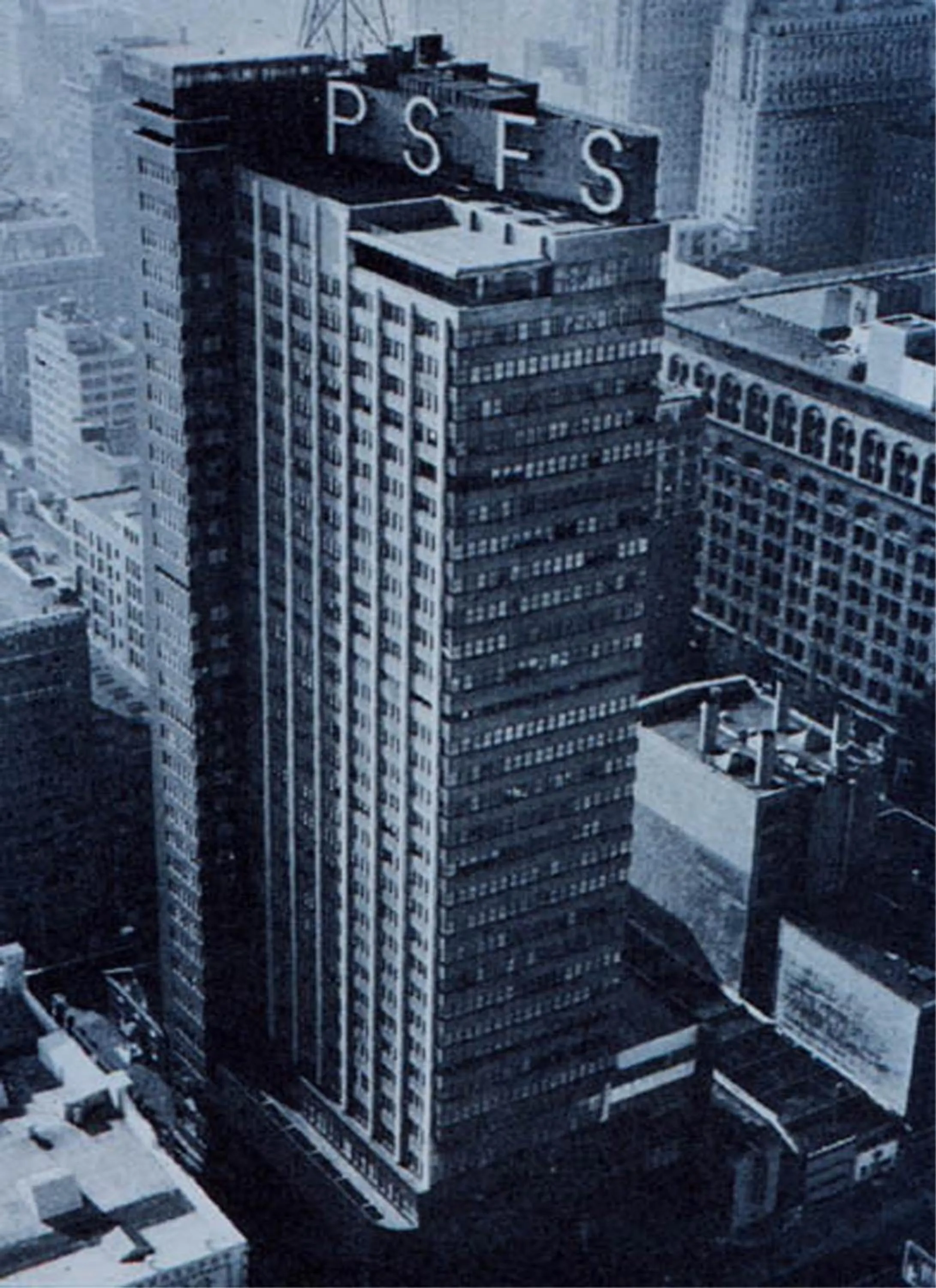 Property building in Loews Philadelphia Hotel