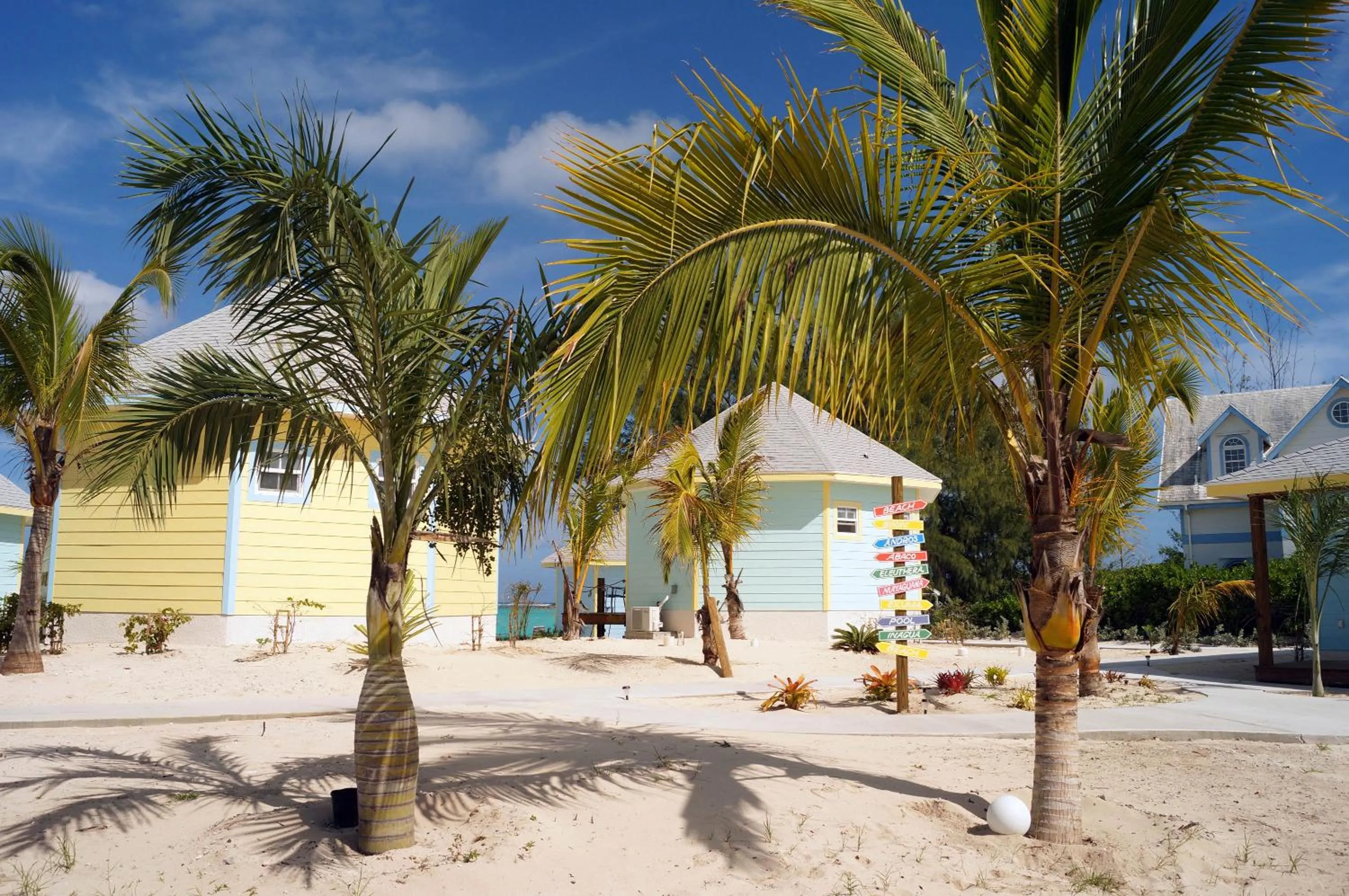 Facade/entrance in Paradise Bay Bahamas