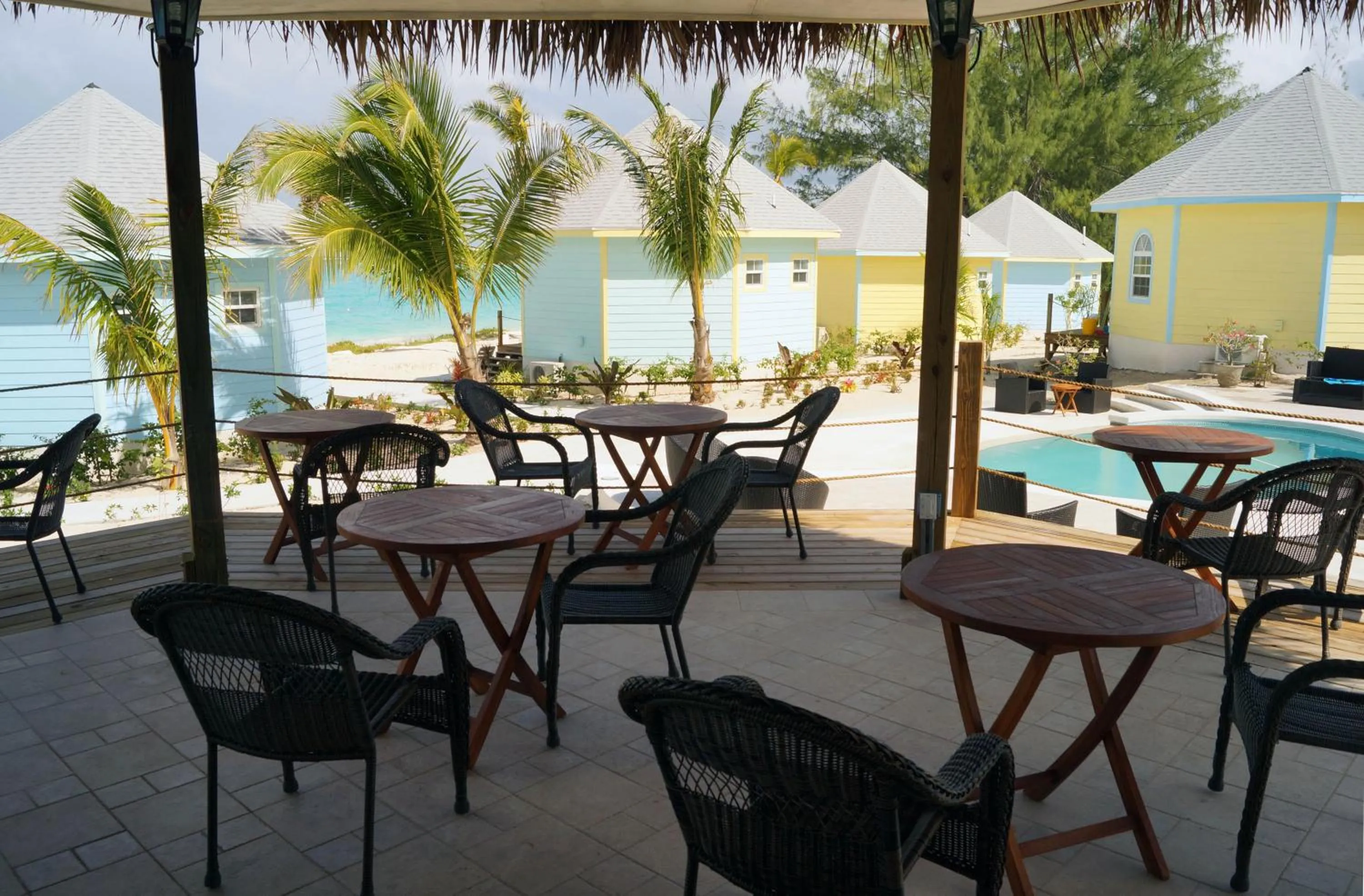 Restaurant/places to eat in Paradise Bay Bahamas