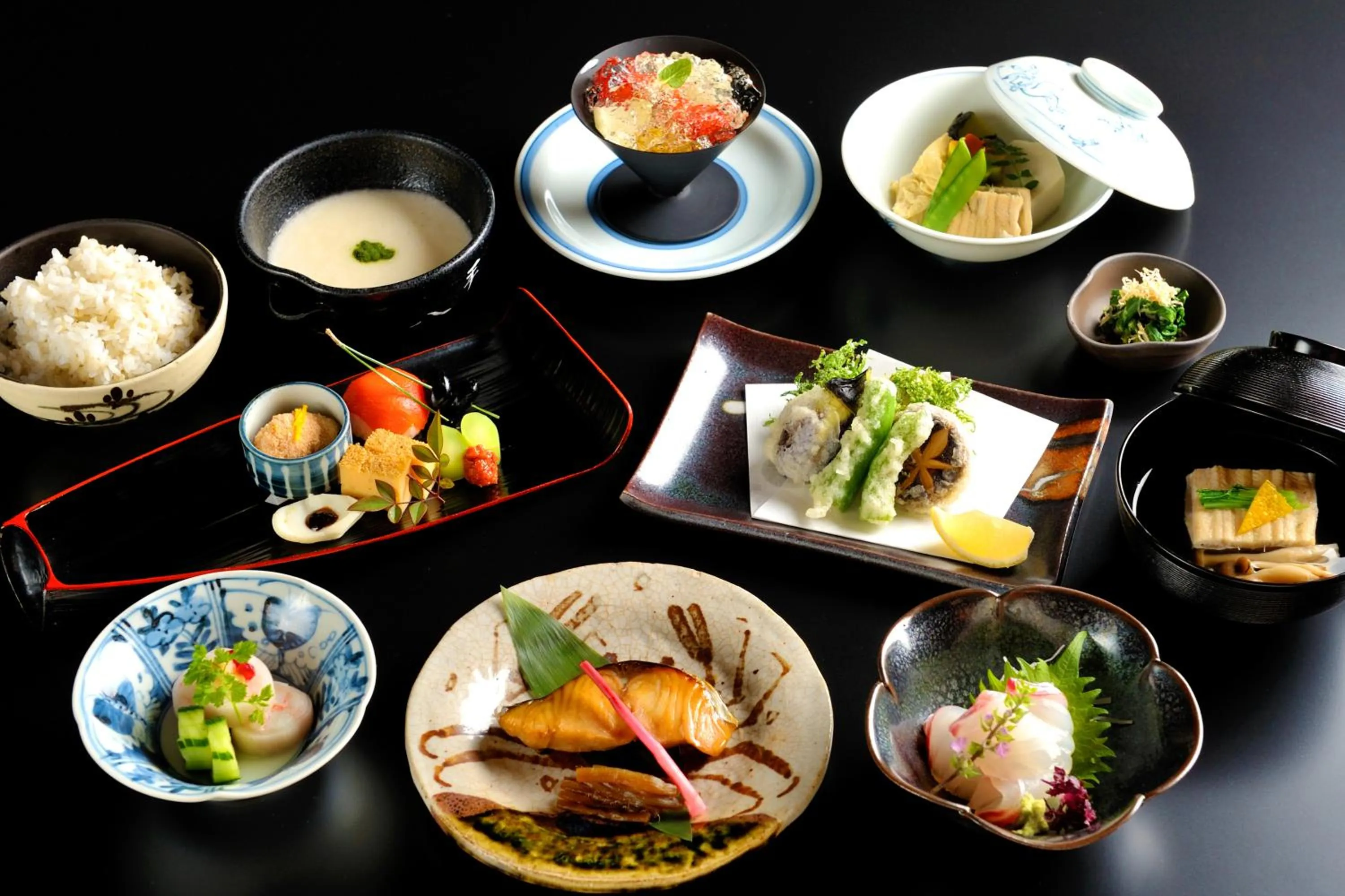 Dinner in Heihachi Tea House Inn