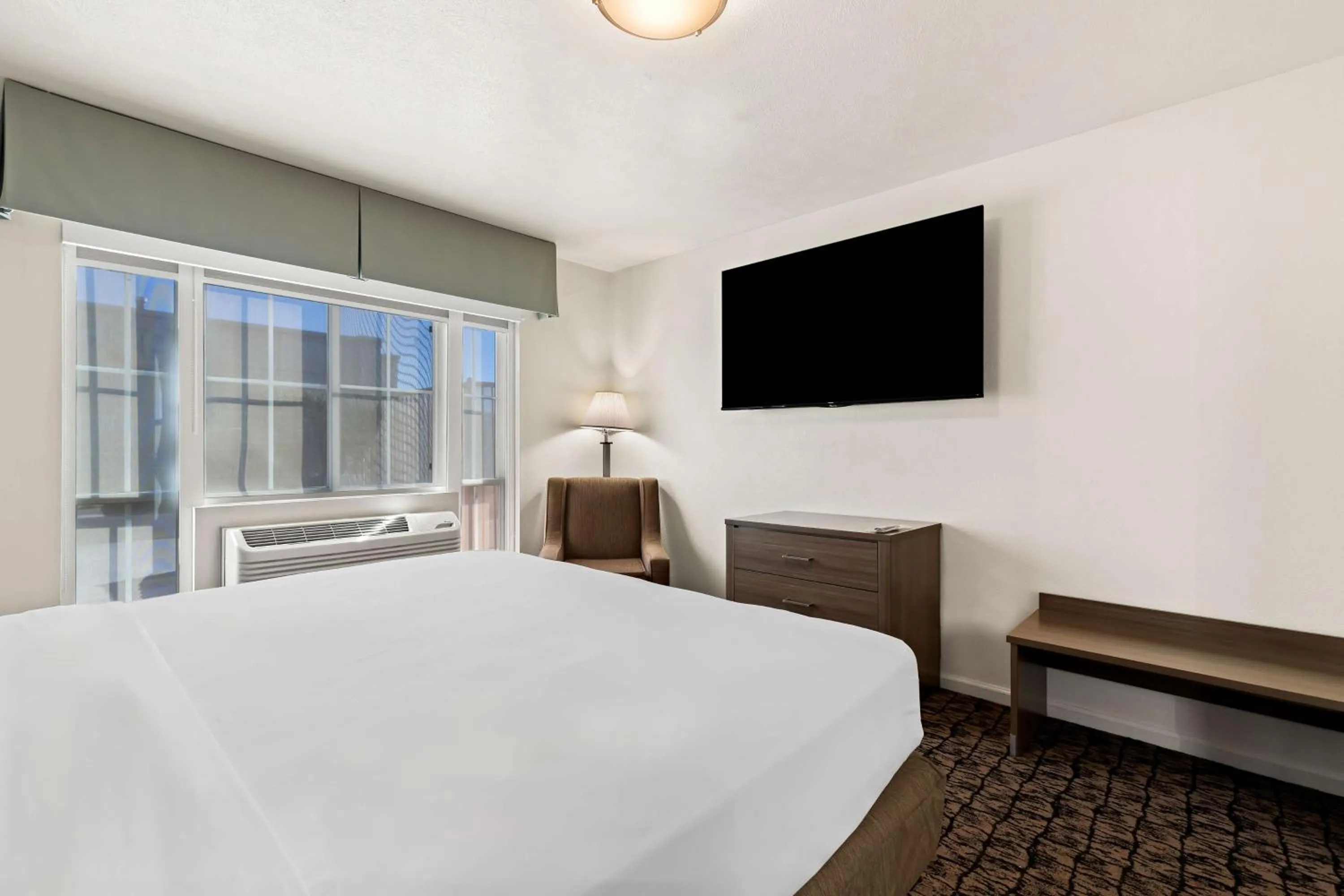 Bedroom, Bed in Best Western El Centro Inn