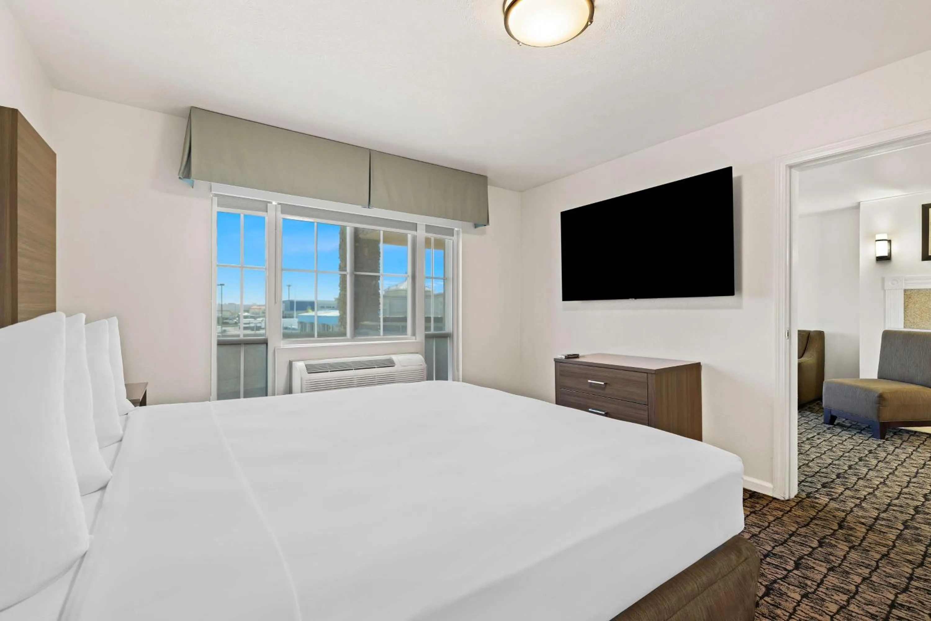 Bedroom, Bed in Best Western El Centro Inn