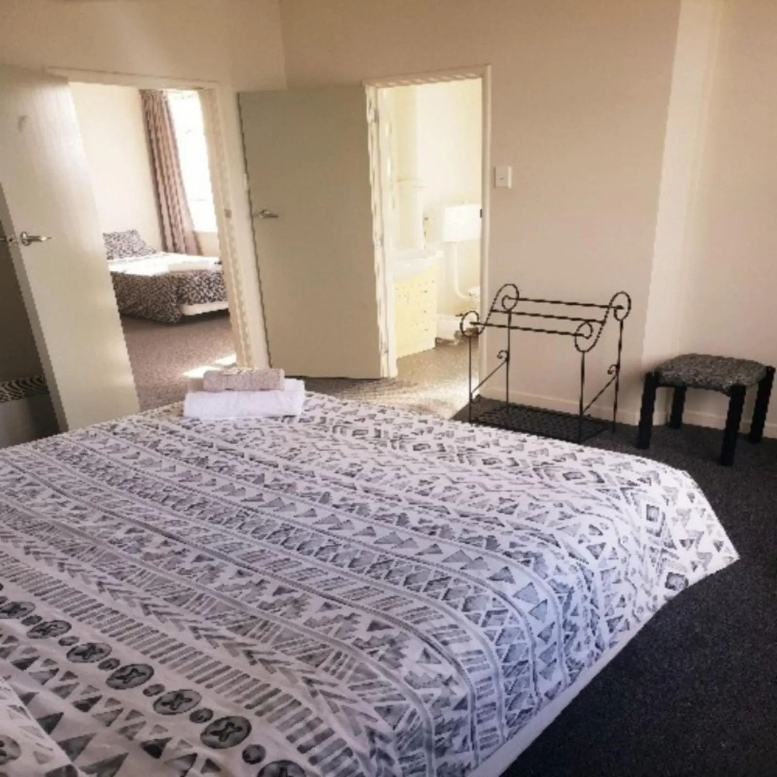 Bed in Horse and Jockey Inn