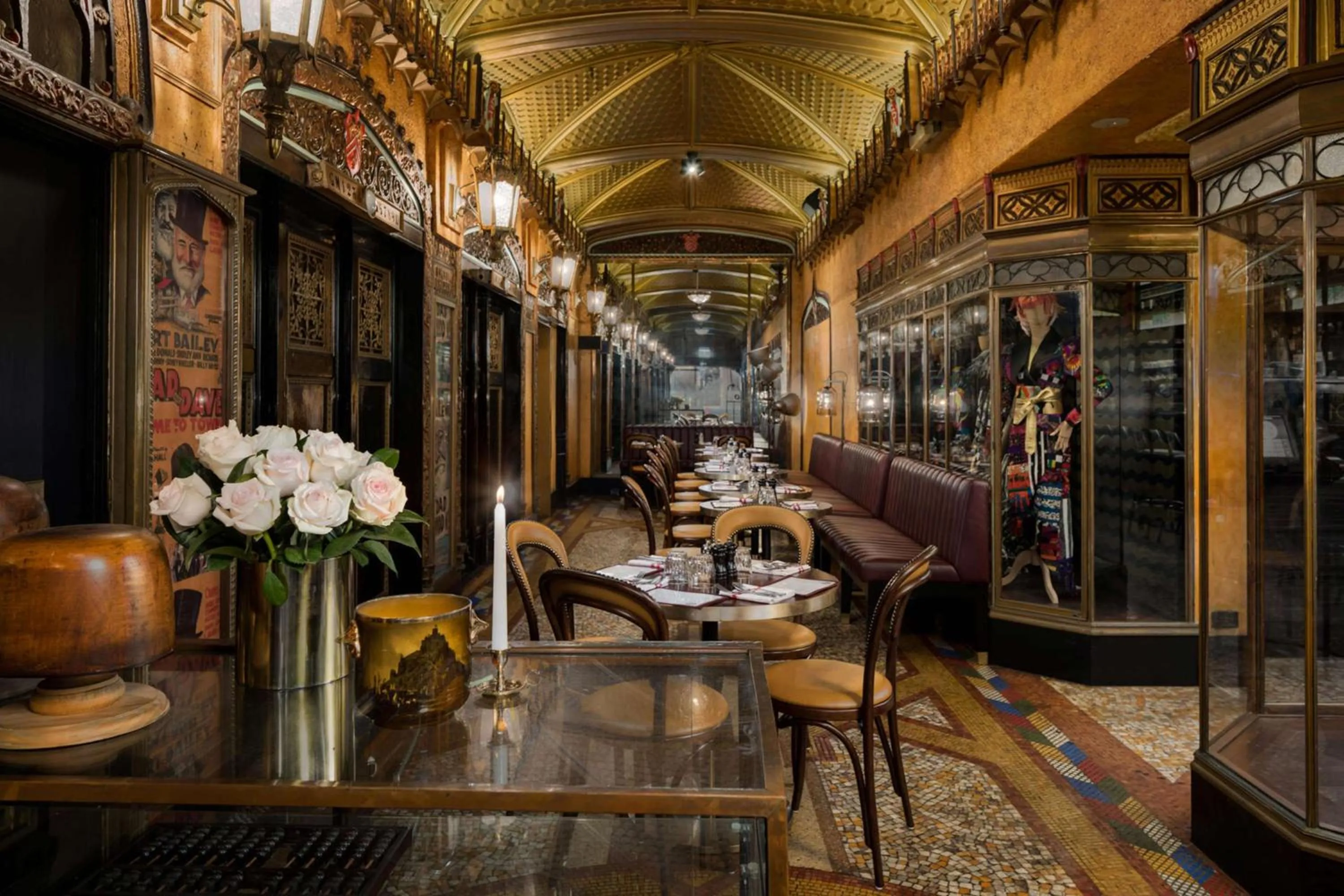 Lounge or bar in QT Sydney