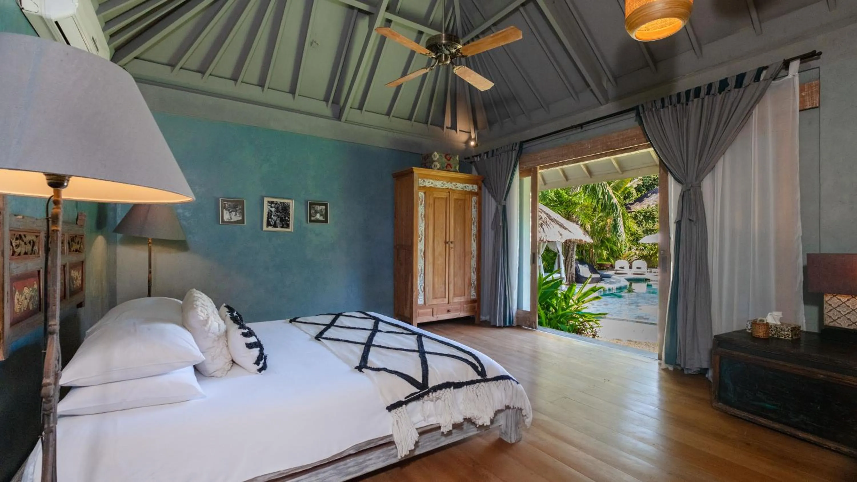 Bedroom, Bed in Villa Koyama by Villa Finder