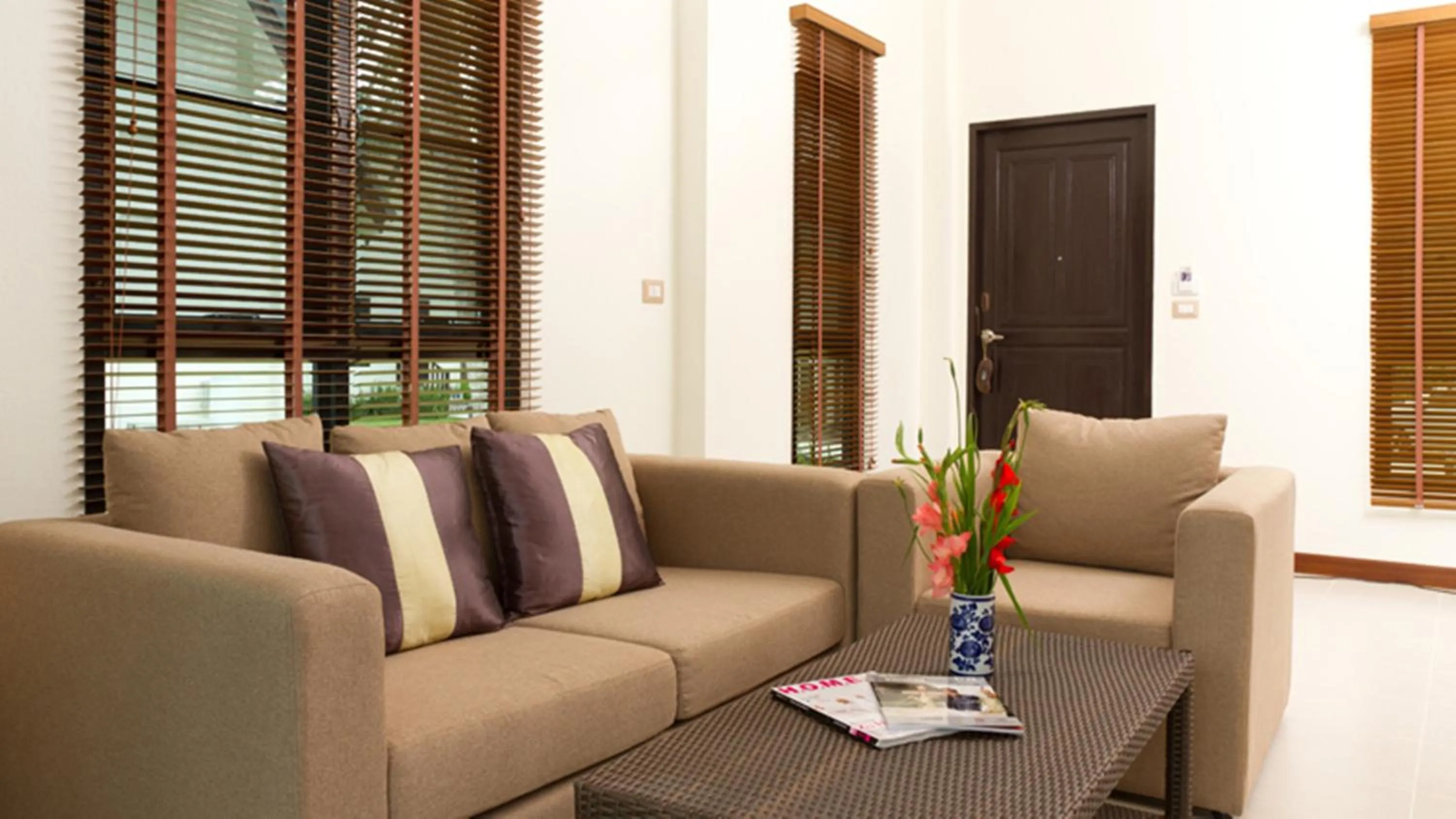 Seating area in Khaolak Blue Lagoon Resort - SHA Extra Plus