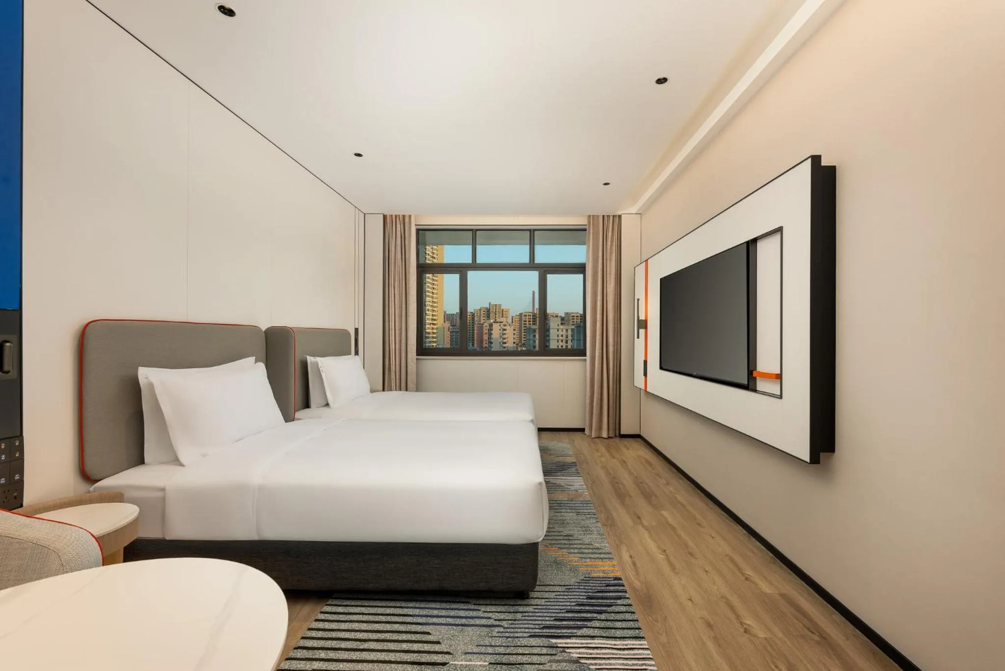 Photo of the whole room, Bed in Holiday Inn Express Shanghai Changyang Road by IHG