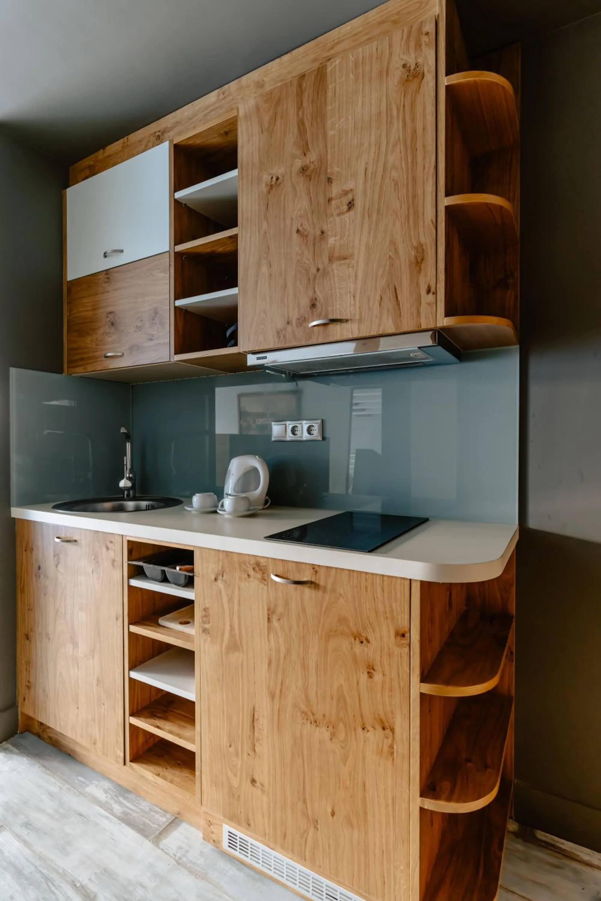 Kitchen or kitchenette in Palm Beach Hotel Apartments