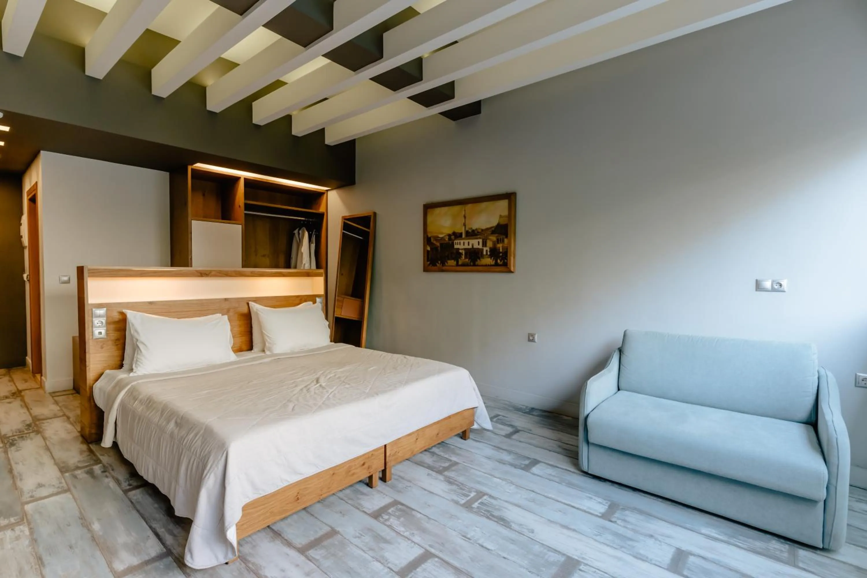 Photo of the whole room, Bed in Palm Beach Hotel Apartments