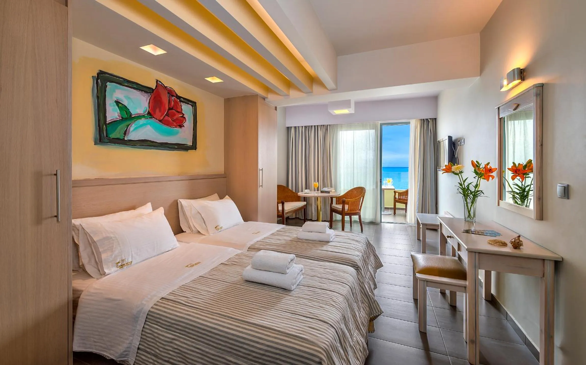 Photo of the whole room, Bed in Palm Beach Hotel Apartments