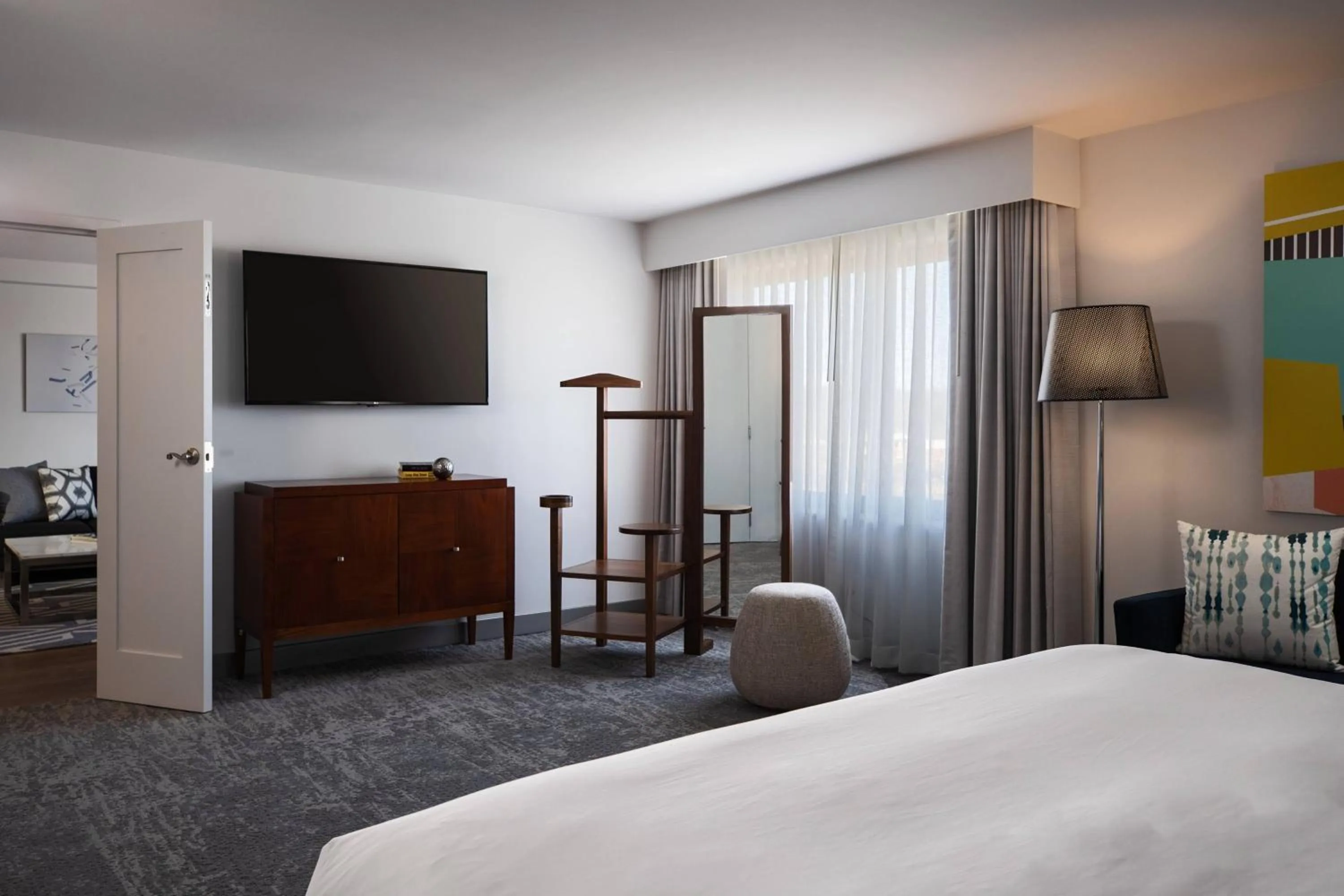 Bedroom, Bed in The Baronette Renaissance Detroit-Novi Hotel