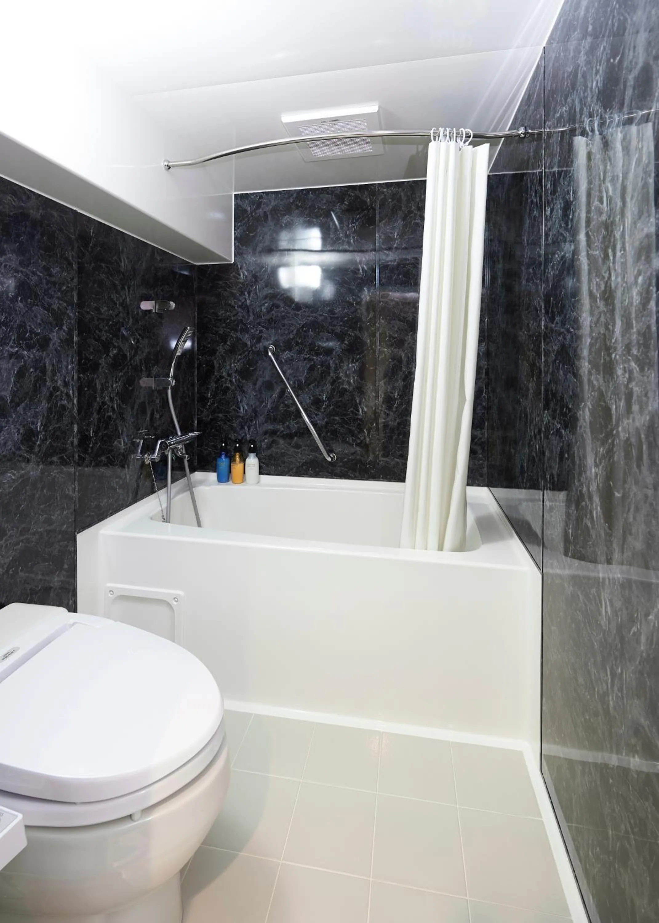 Bathroom in Hotel Consort Shin-Osaka