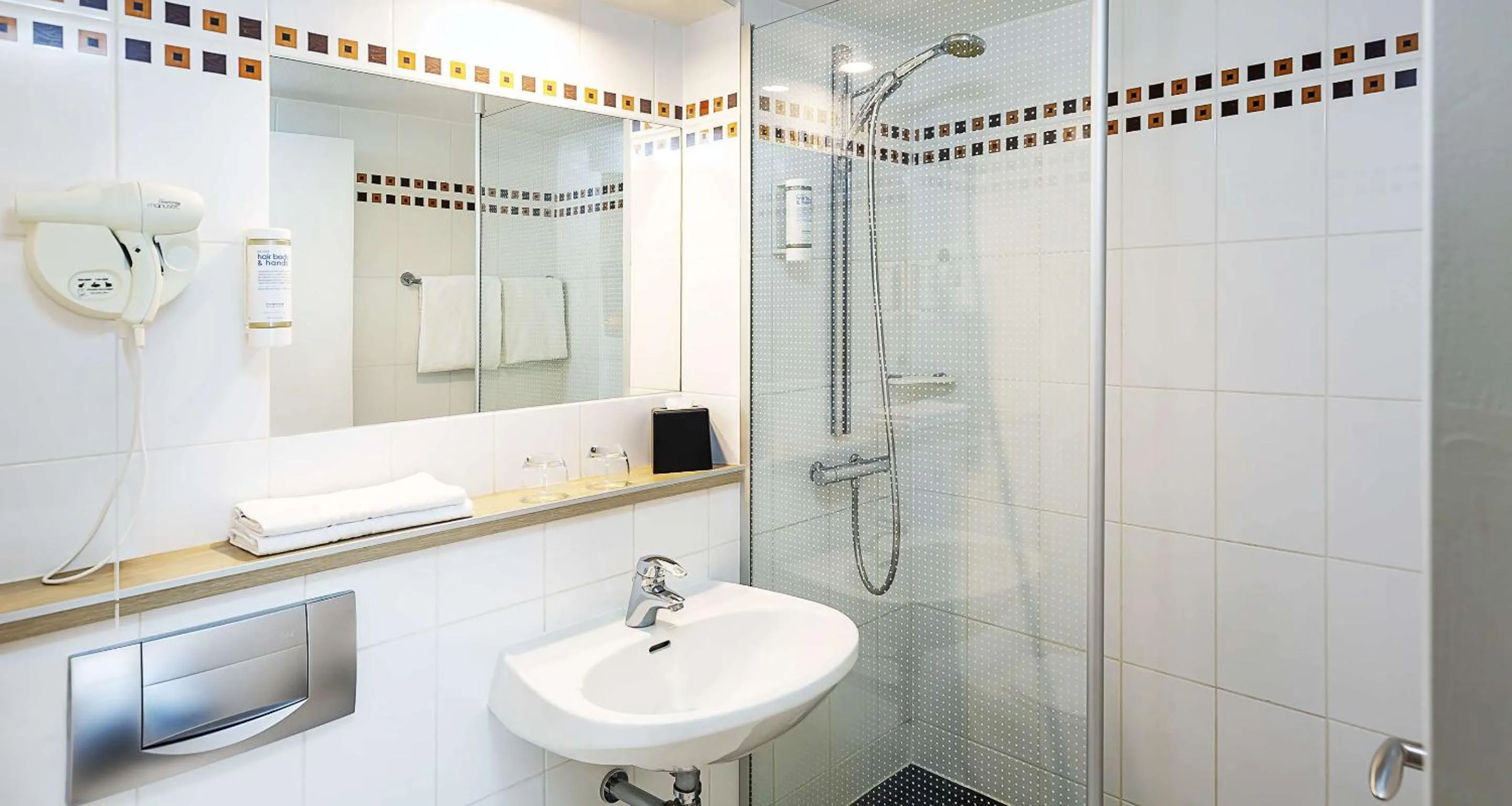 Shower in Best Western Amarys Hotel & Spa