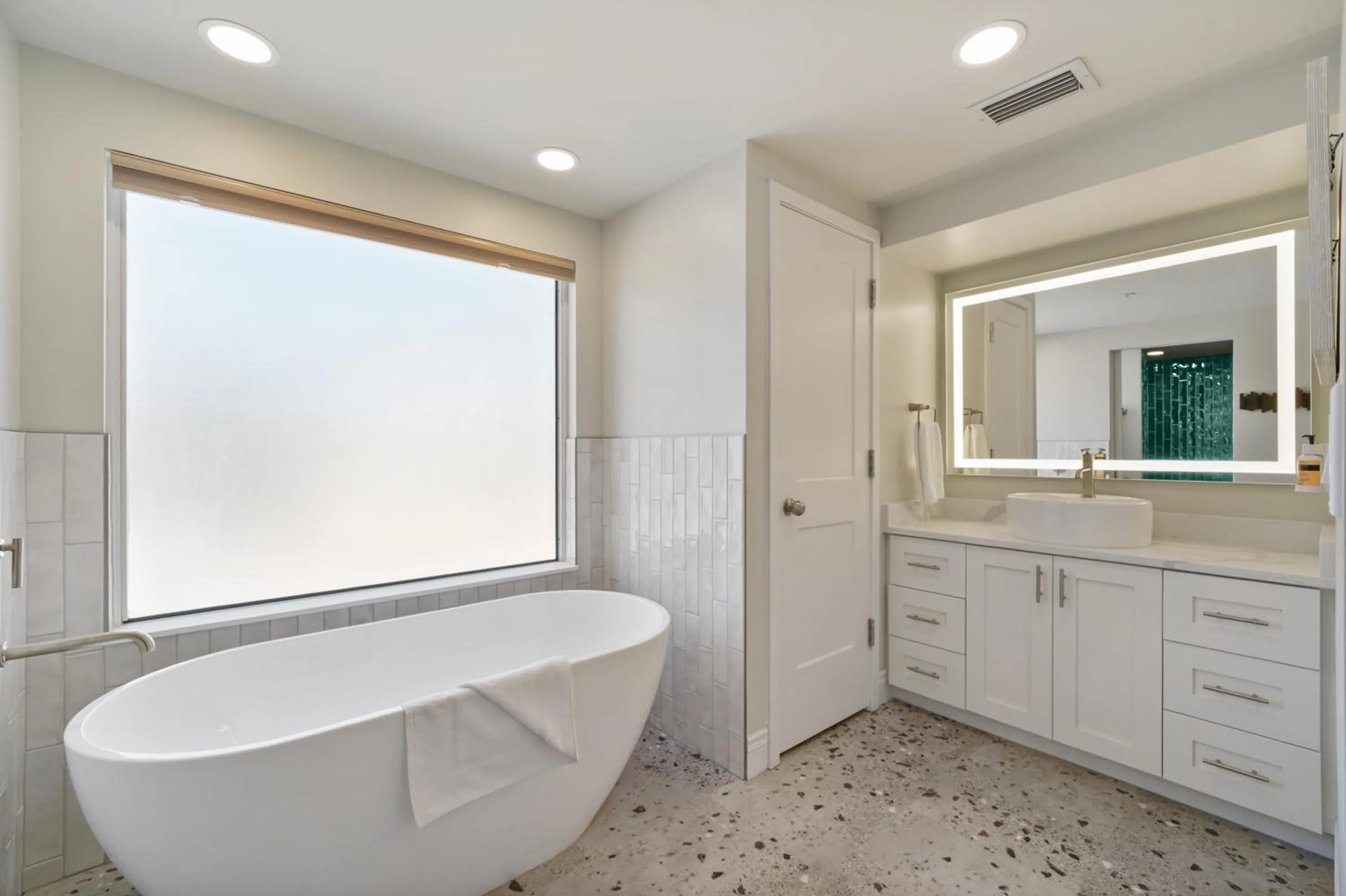 Bath in Bridgewalk, a Landmark Resort