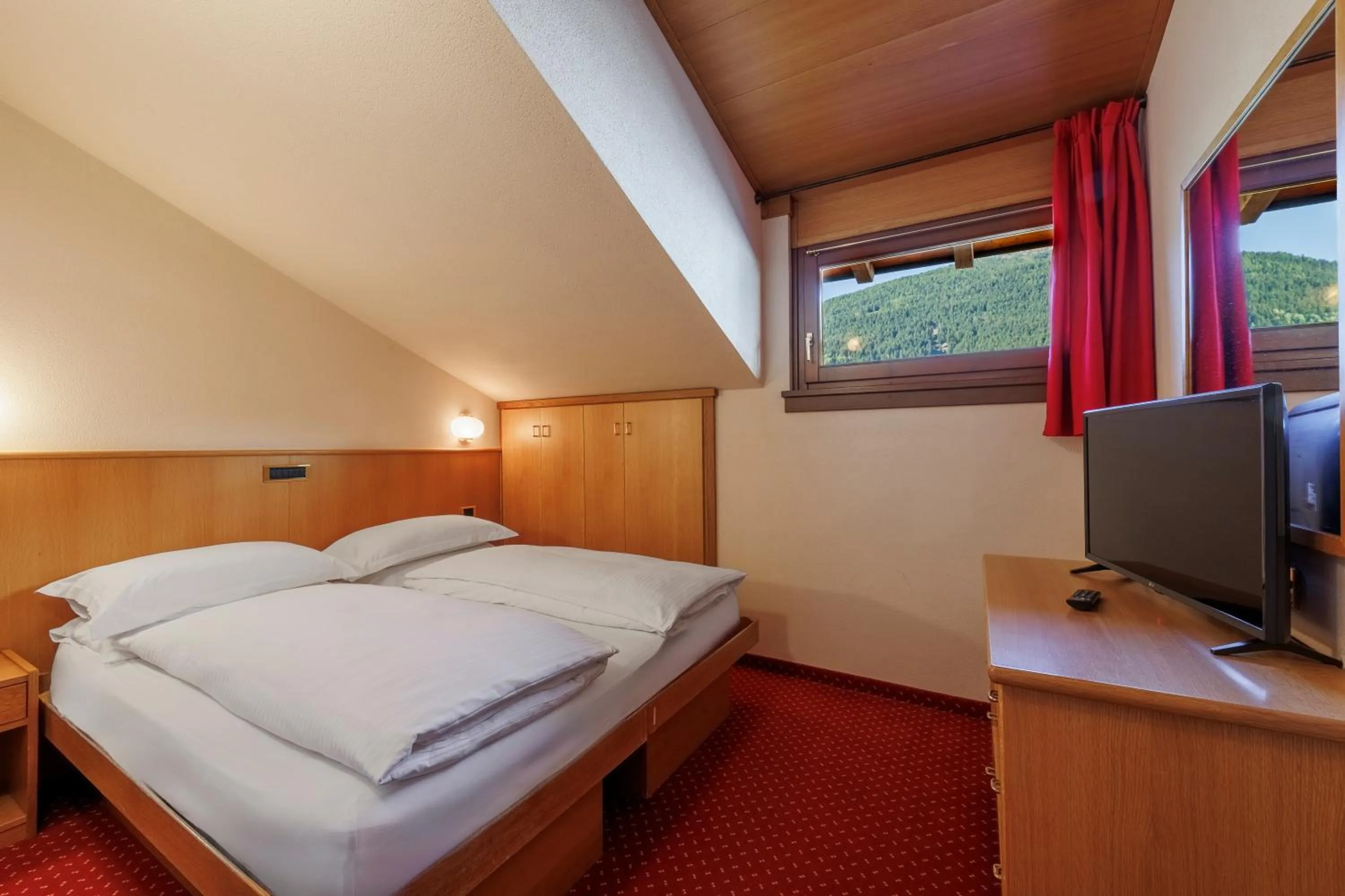 Bed in Hotel Miravalle