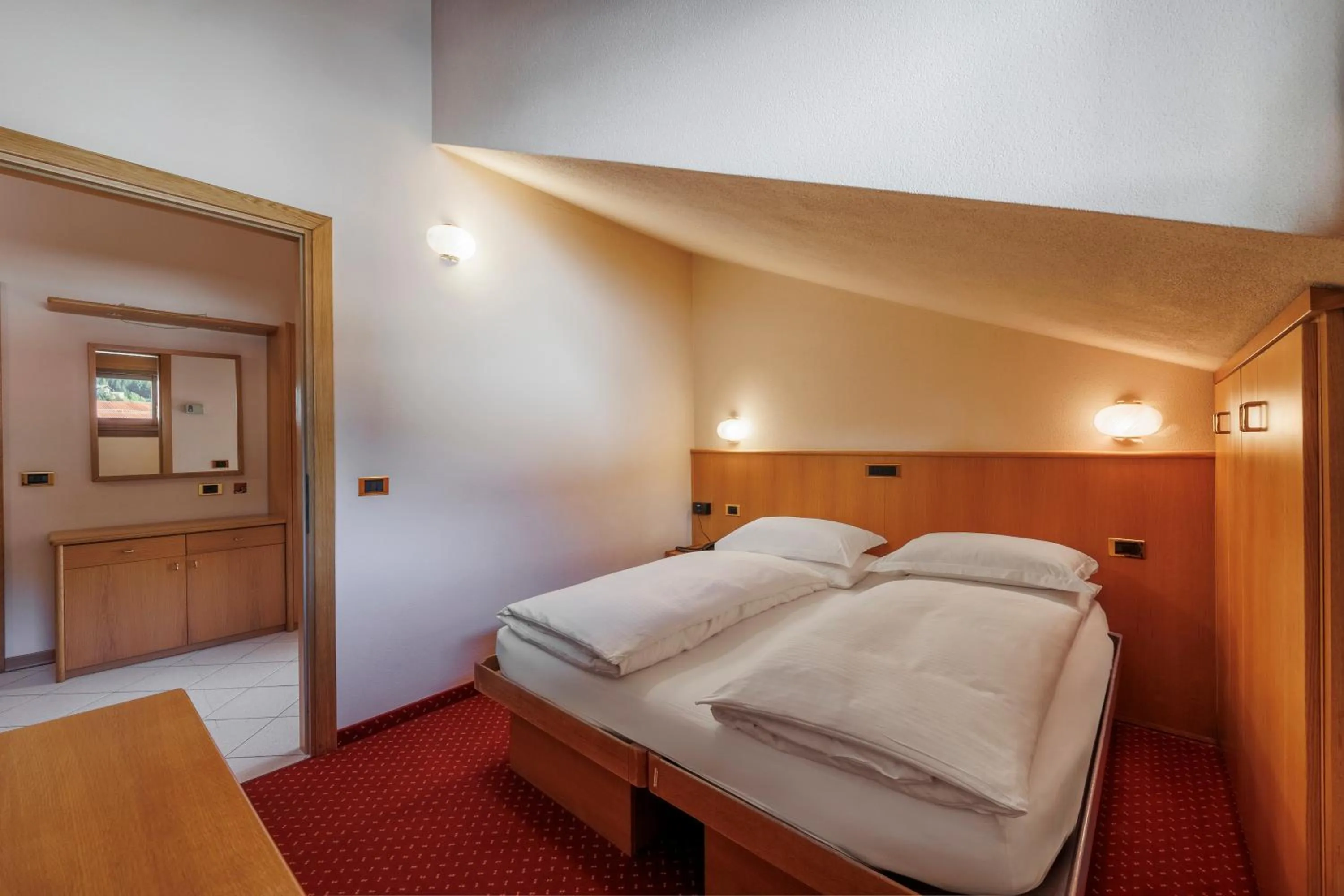 Bedroom, Bed in Hotel Miravalle