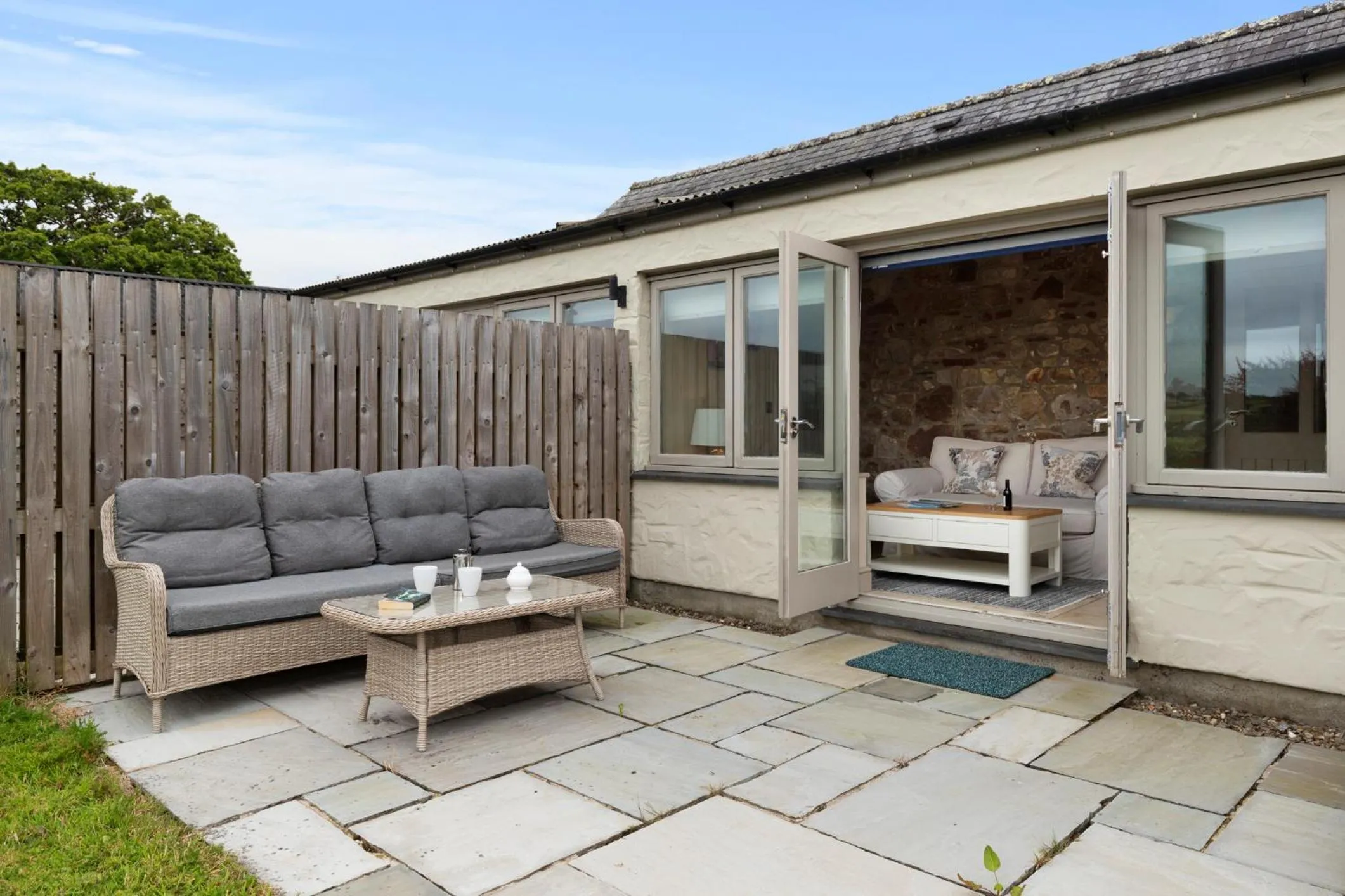 Patio in Canaston Oaks