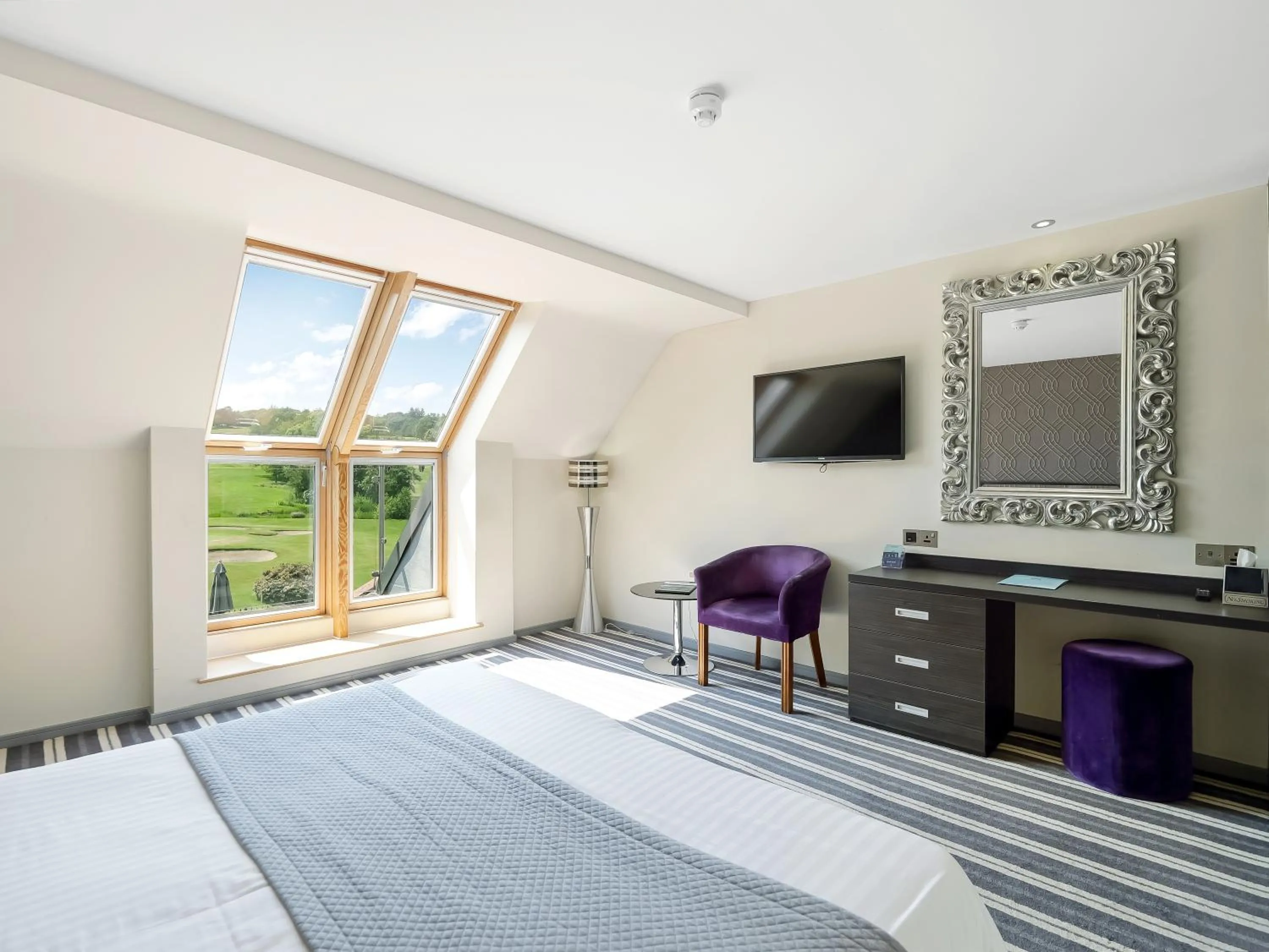 Bedroom, Bed in Wharton Park Golf & Country Club