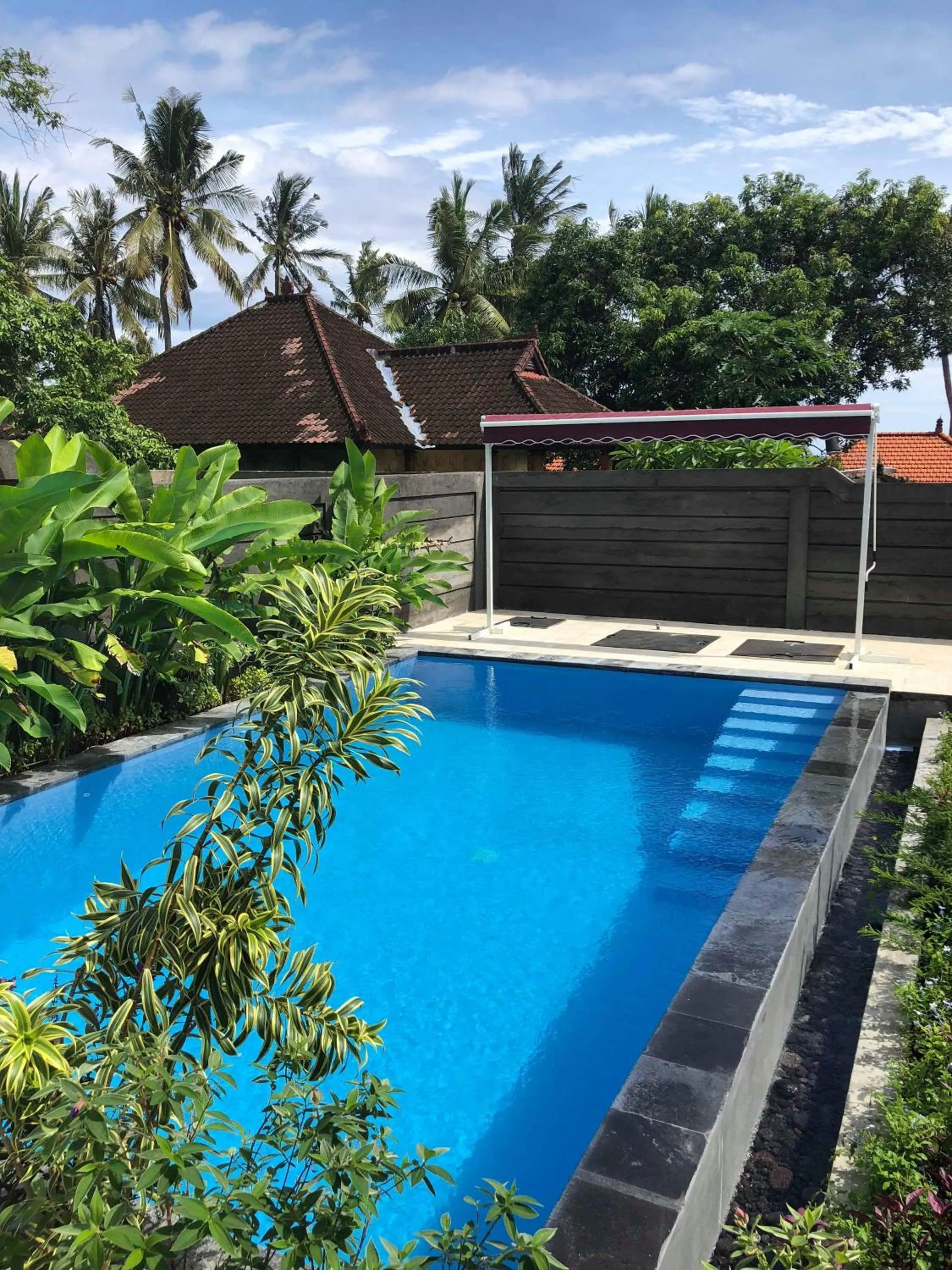 Swimming pool in Vila Troja Kubu