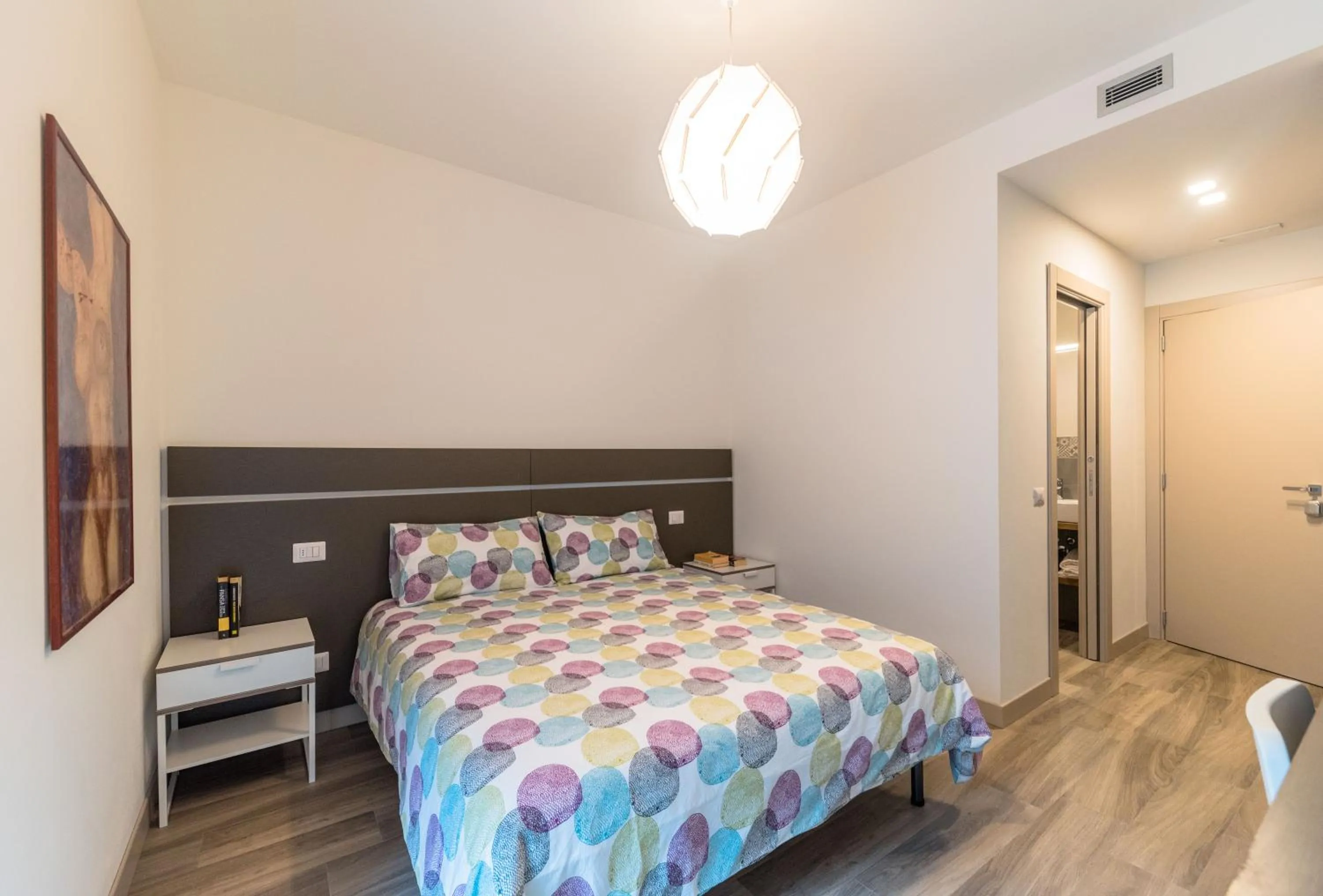 Bed in parina Inn – Locanda