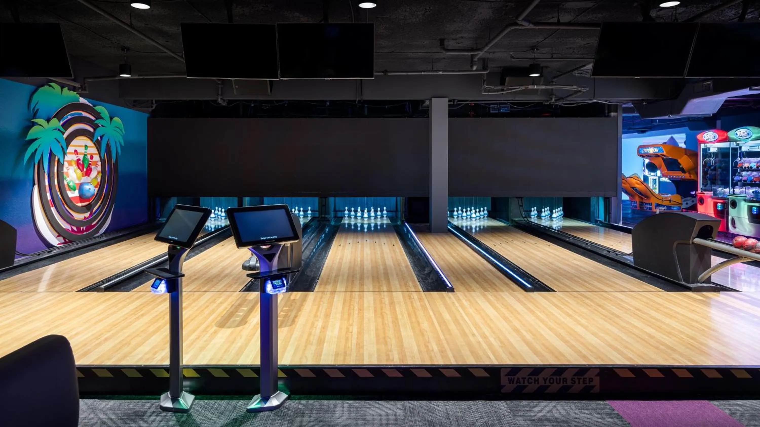 Game Room in Holiday Inn Club Vacations At Orange Lake Resort